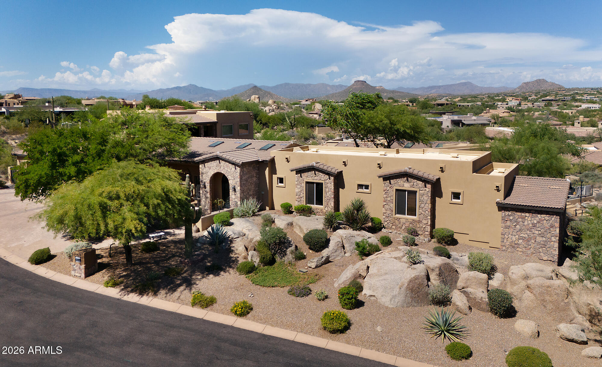 10638 E HEDGEHOG Place
