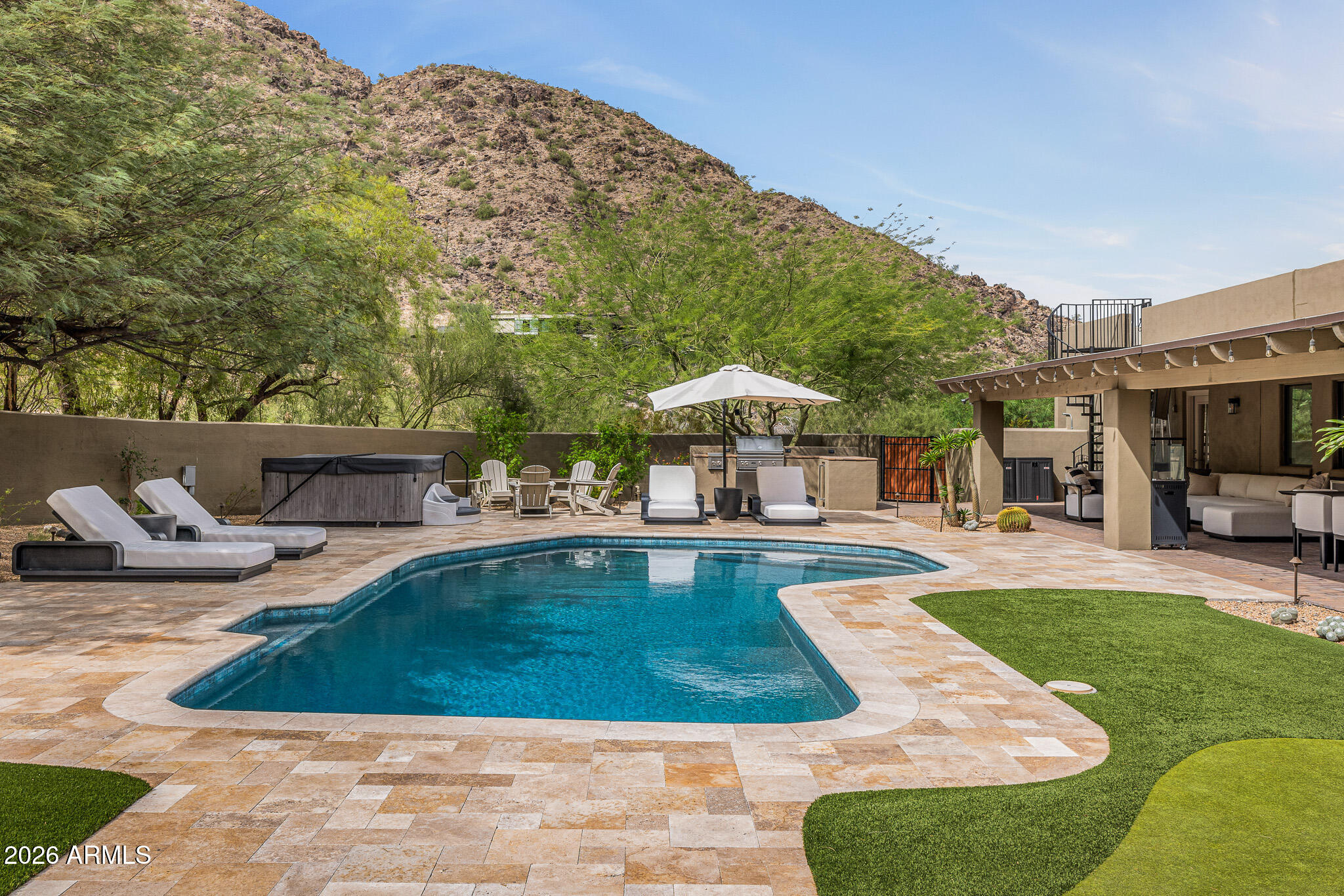 5849 E HUMMINGBIRD Lane