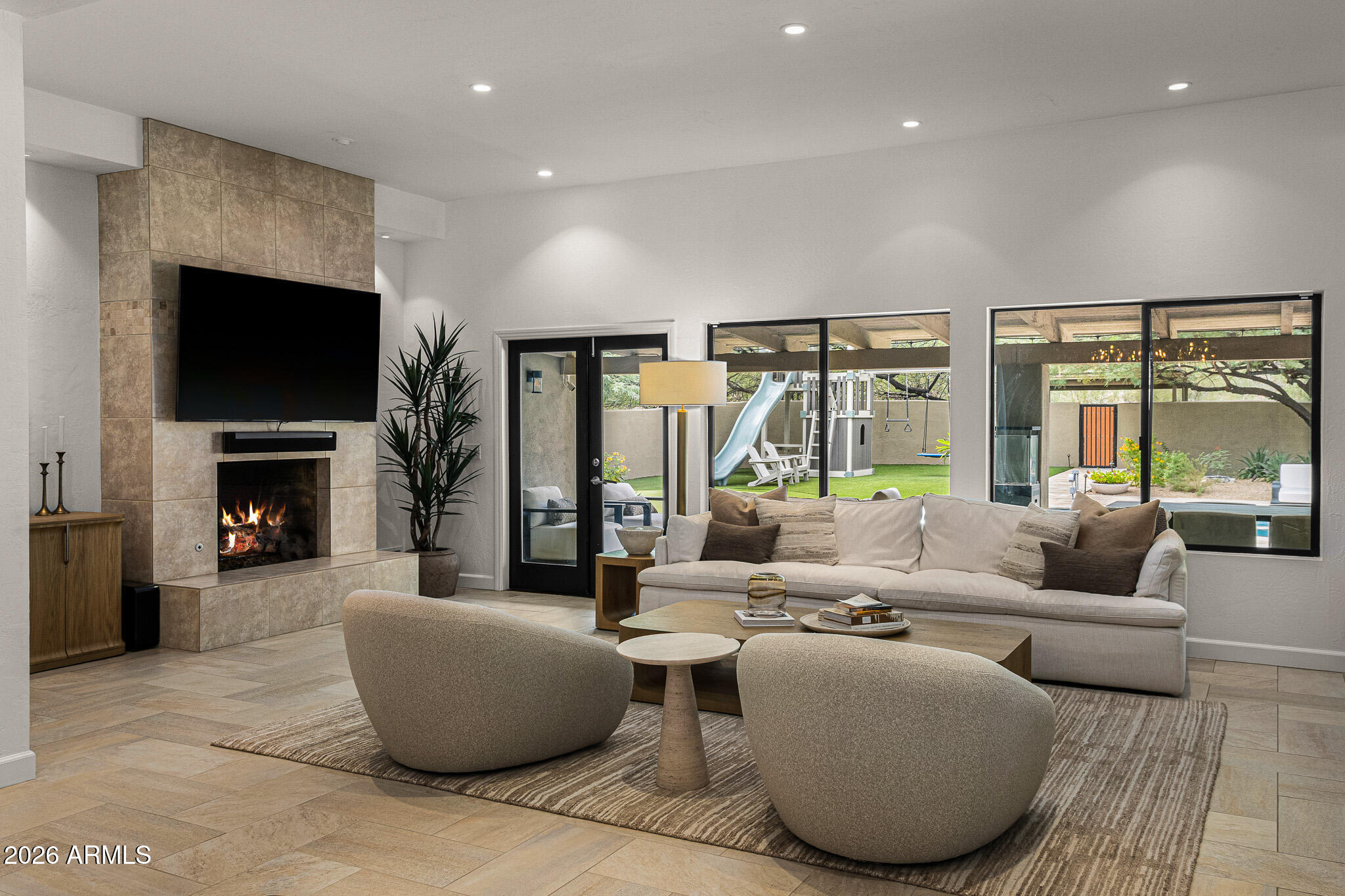 5849 E HUMMINGBIRD Lane