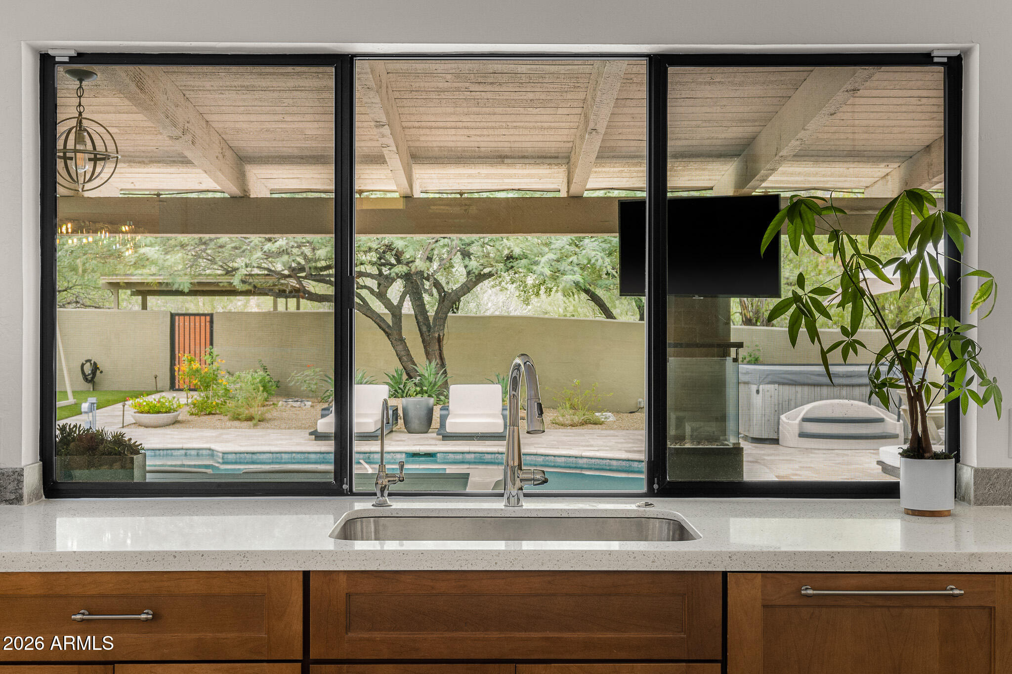 5849 E HUMMINGBIRD Lane