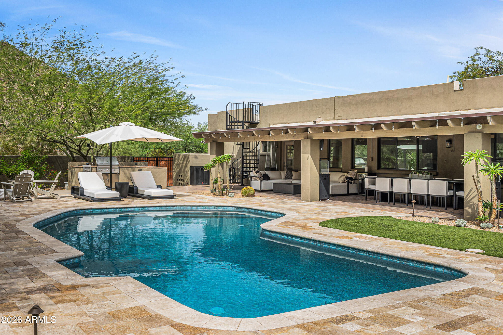5849 E HUMMINGBIRD Lane