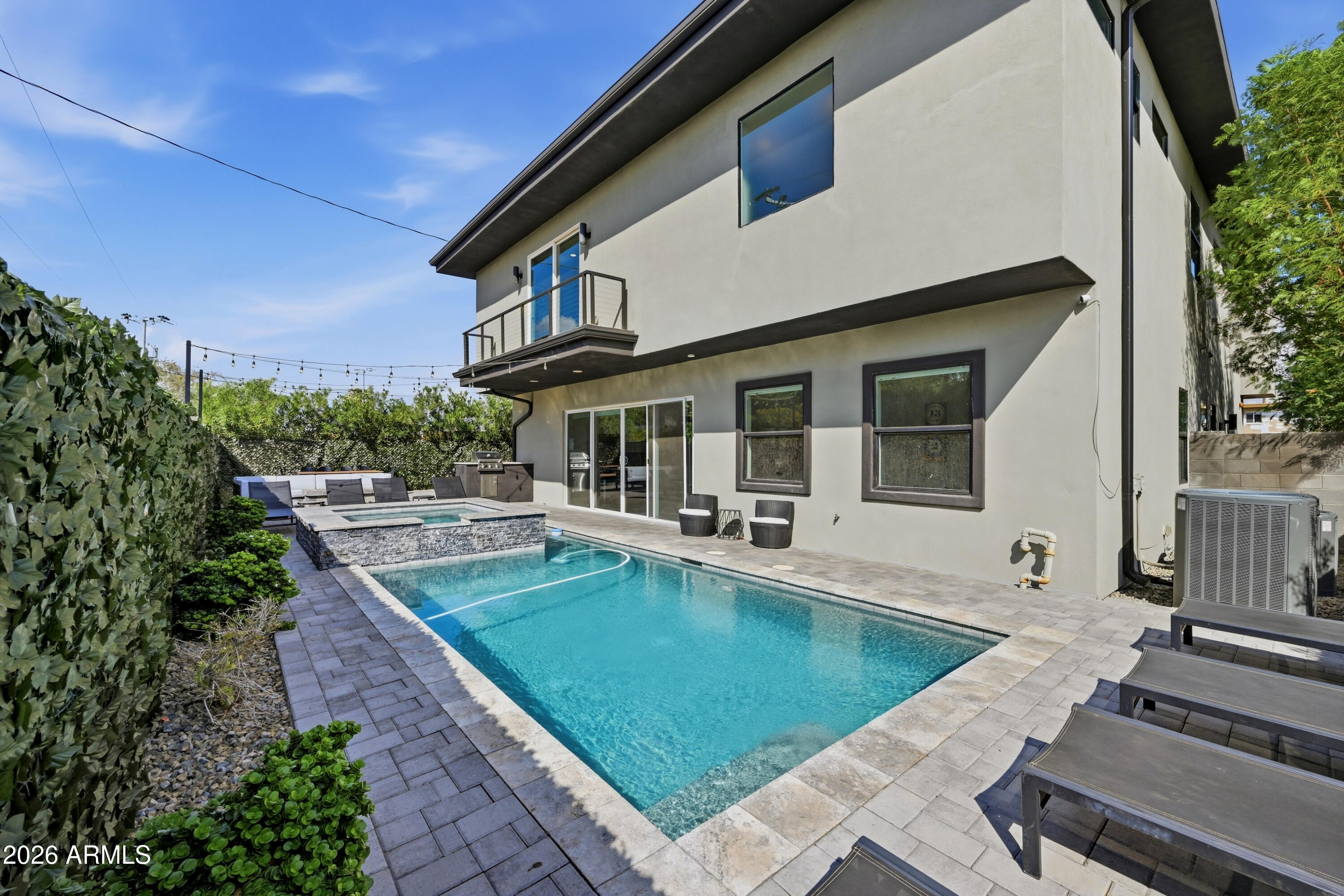 3732 N 68TH Street