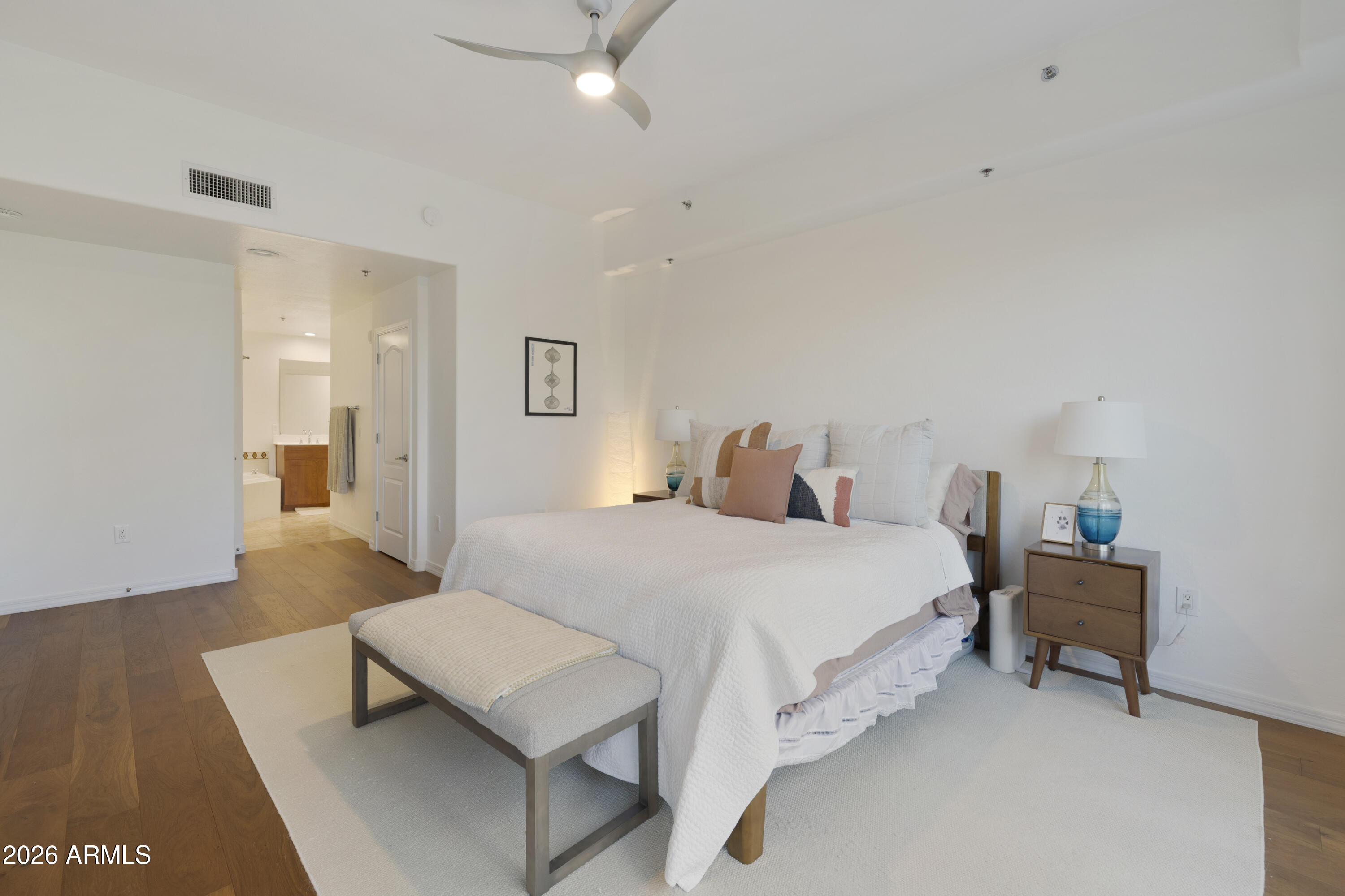 17 W VERNON Avenue 316