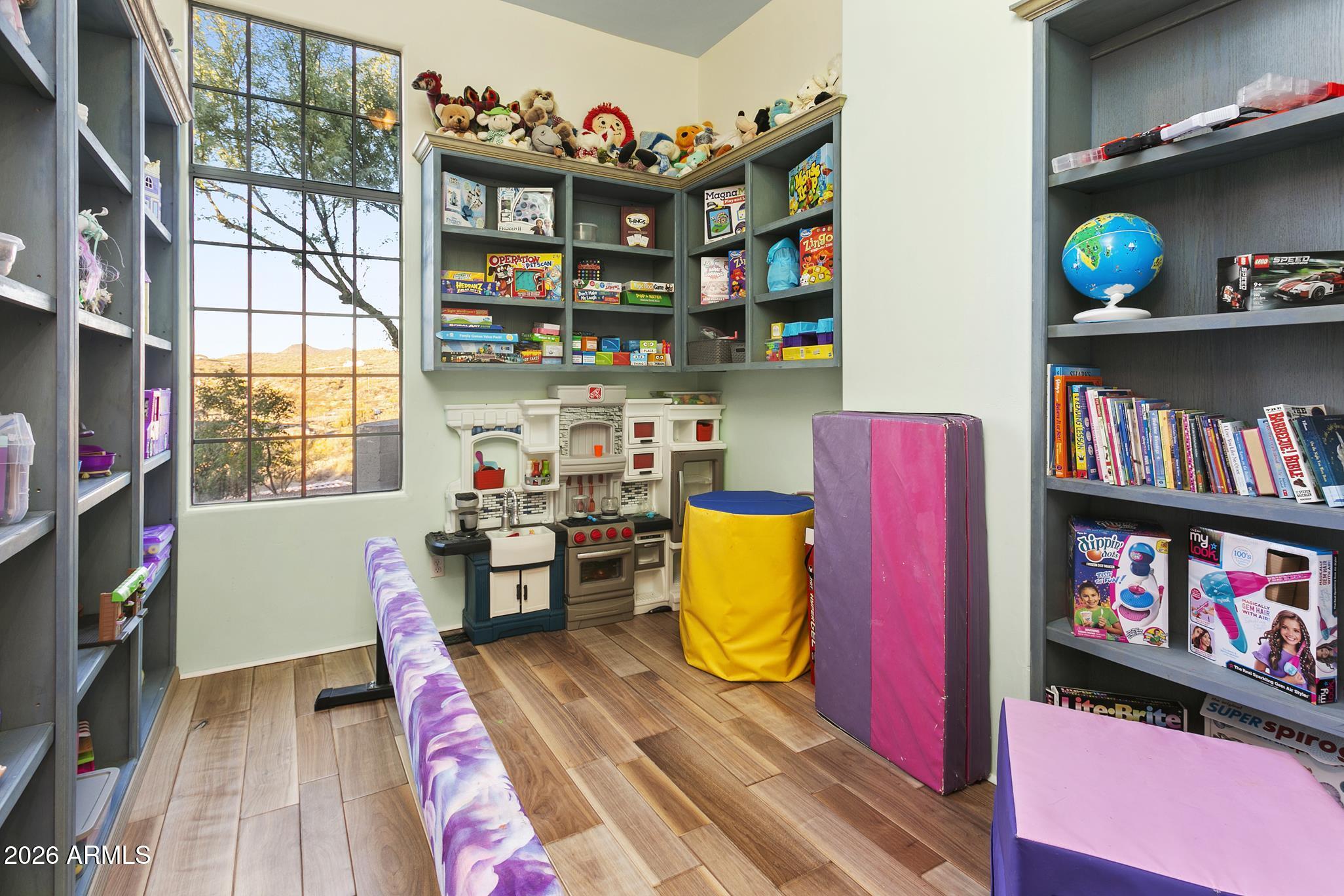 21615 E THIRSTY EARTH Trail