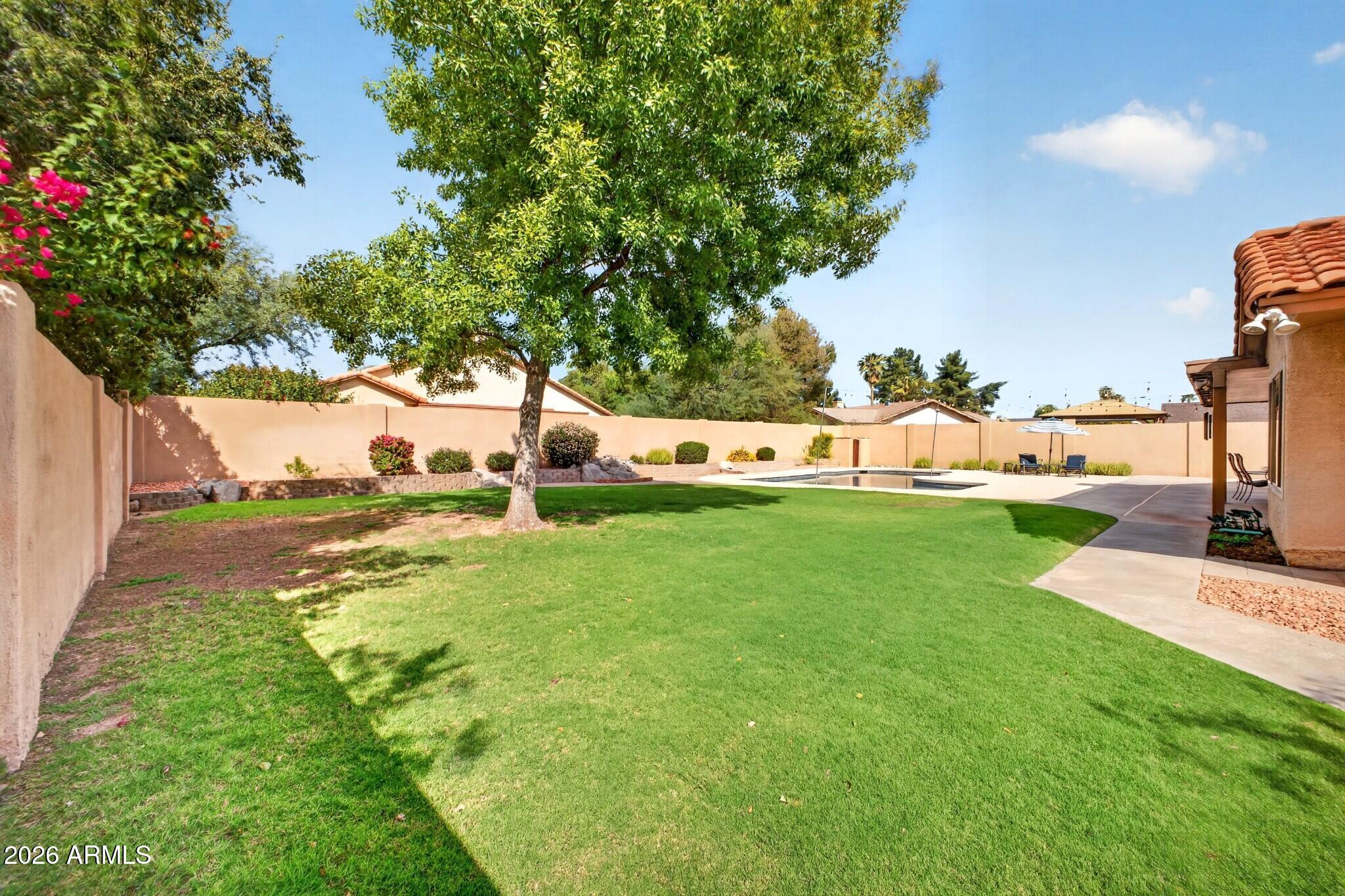 4624 E MARILYN Road