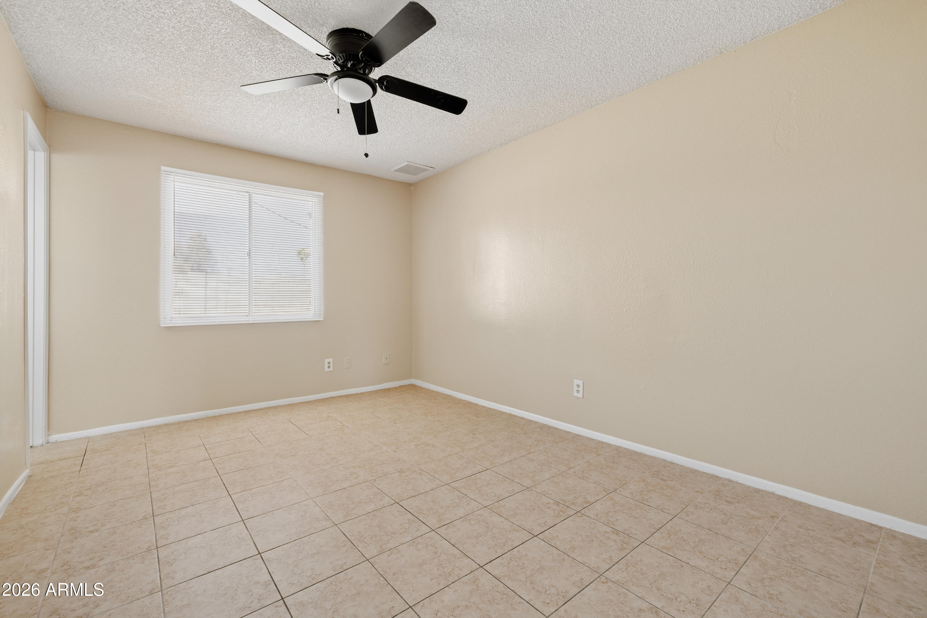 8202 W HIGHLAND Avenue