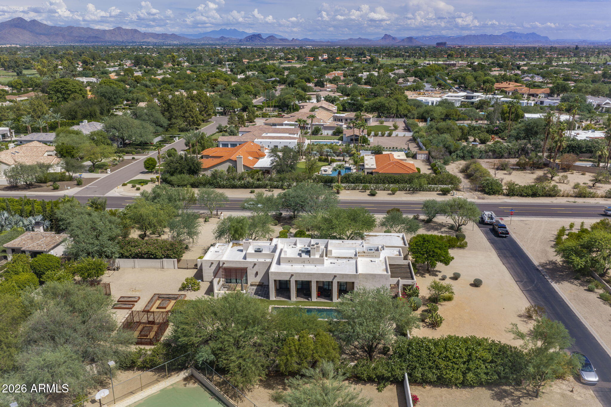 7702 N MOCKINGBIRD Lane 3