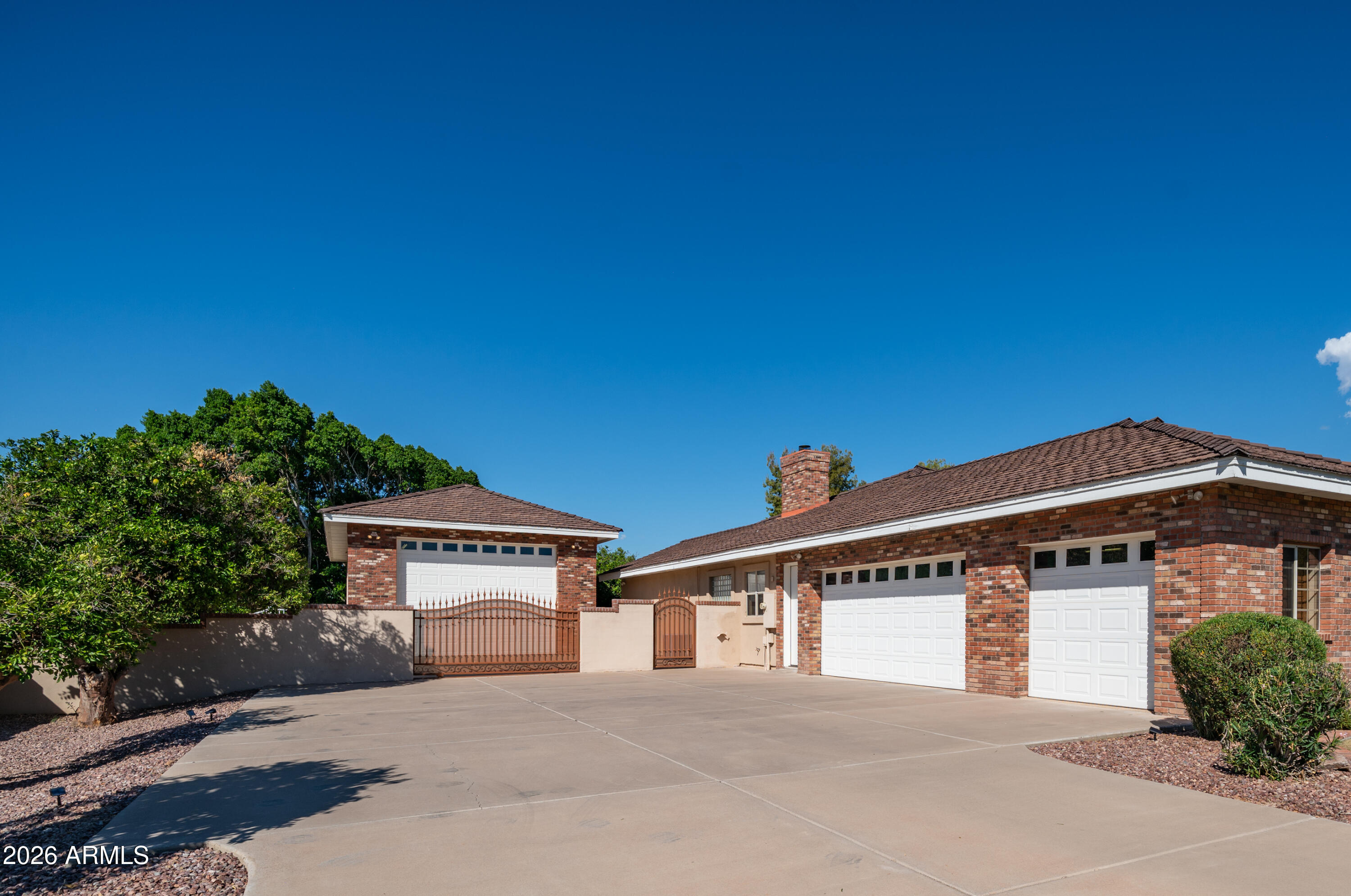 4222 E BROWN Road 23