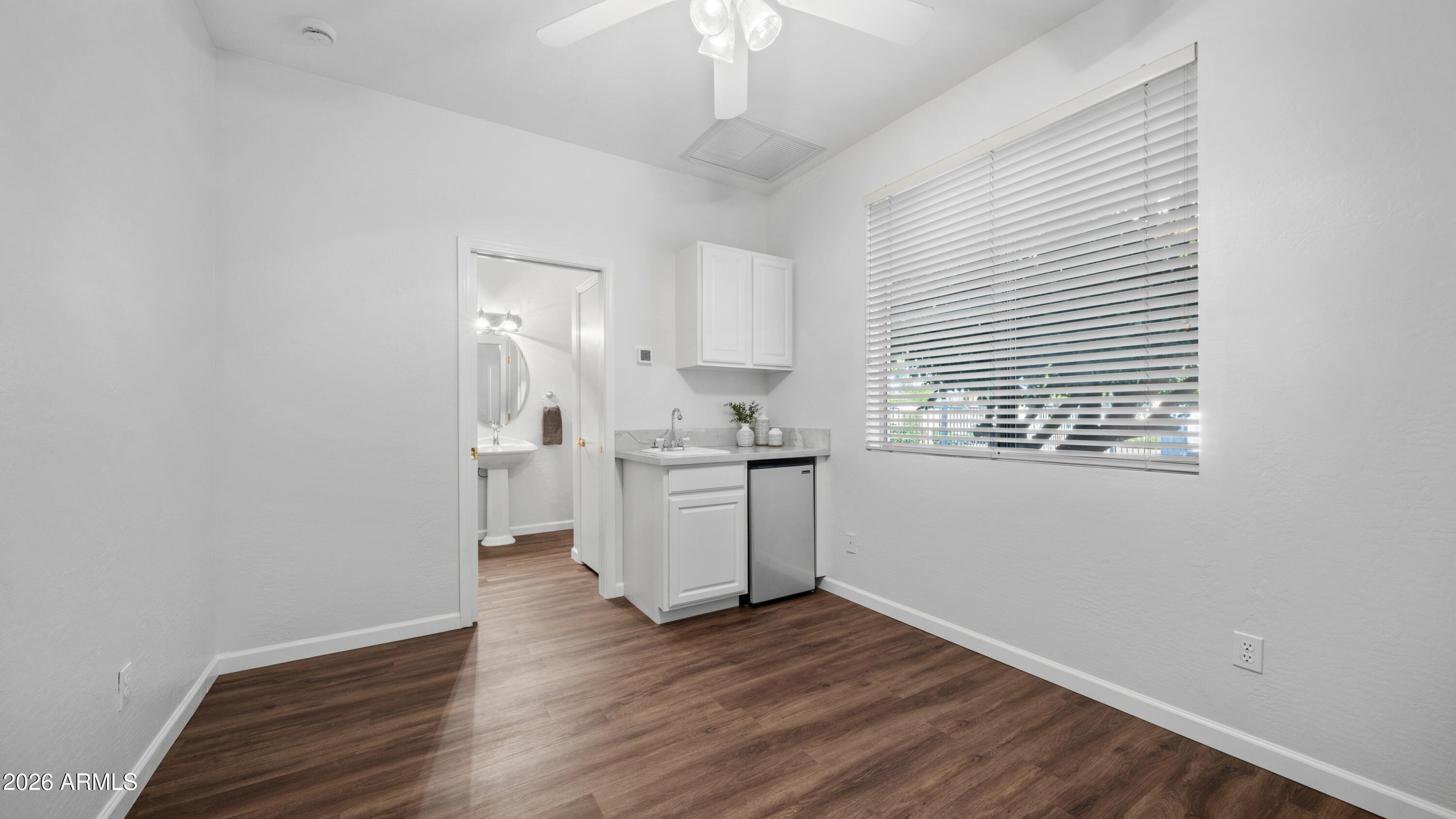 4222 E BROWN Road 23