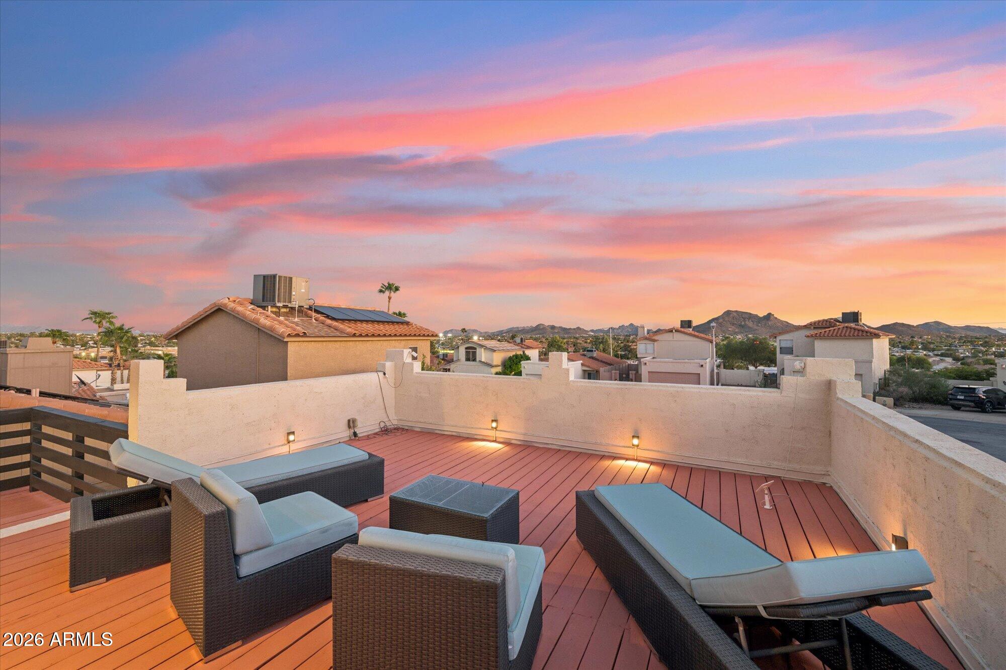 1612 E VILLA MARIA Drive