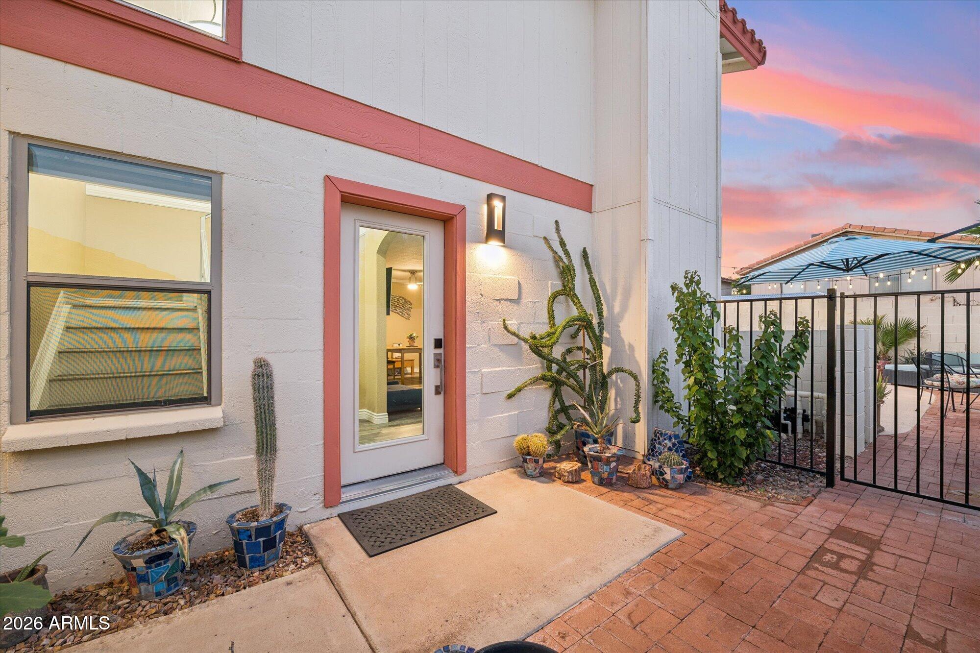 1612 E VILLA MARIA Drive