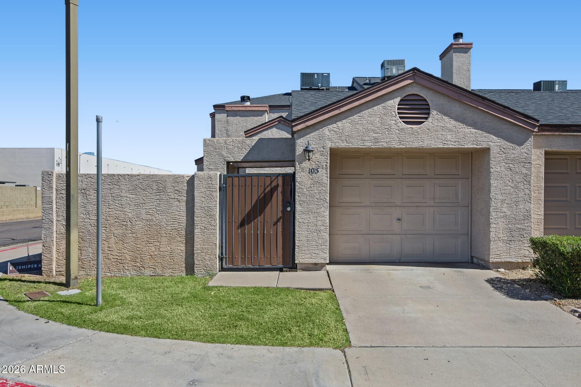 16645 N 32ND Place 105