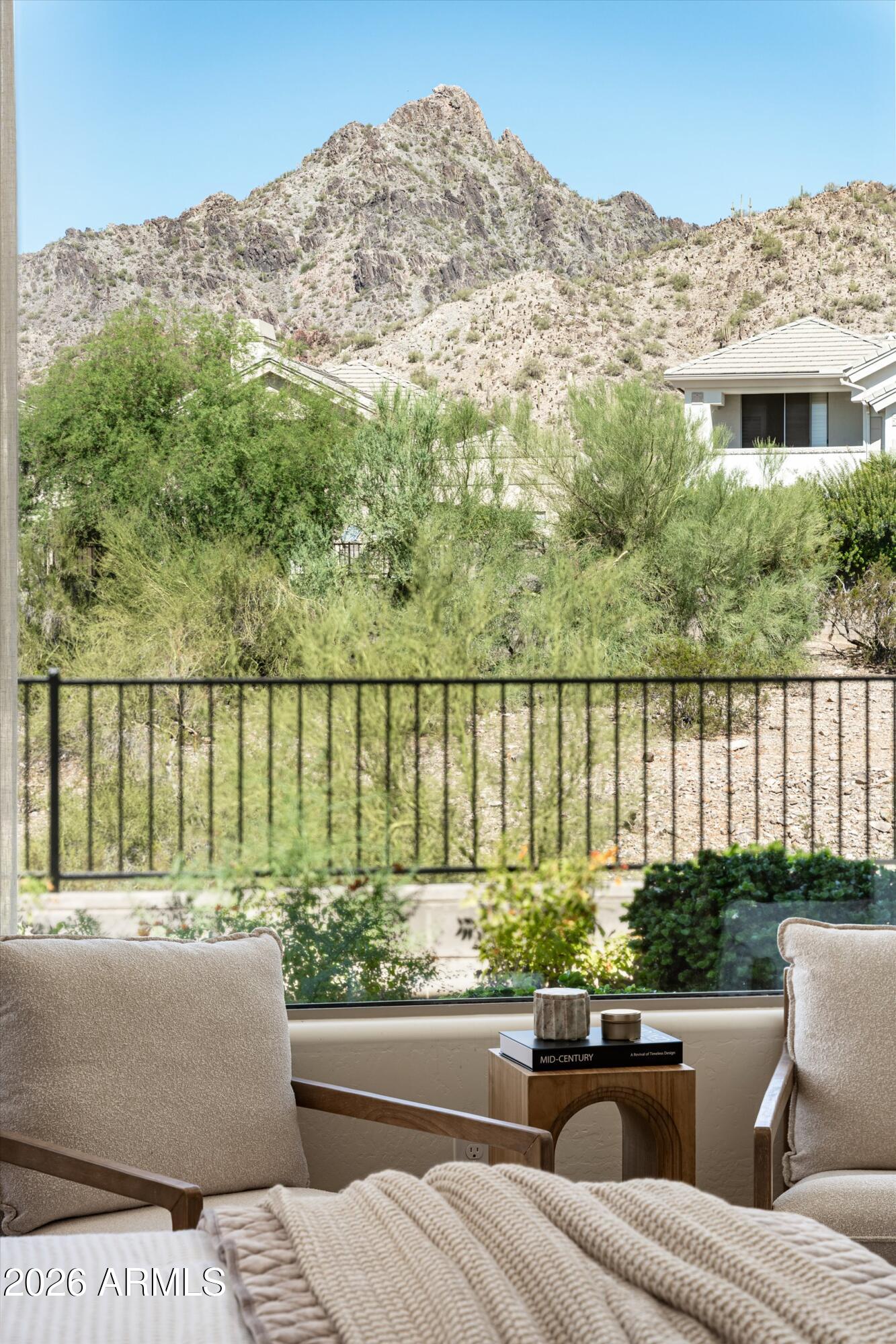 3124 E SQUAW PEAK Circle
