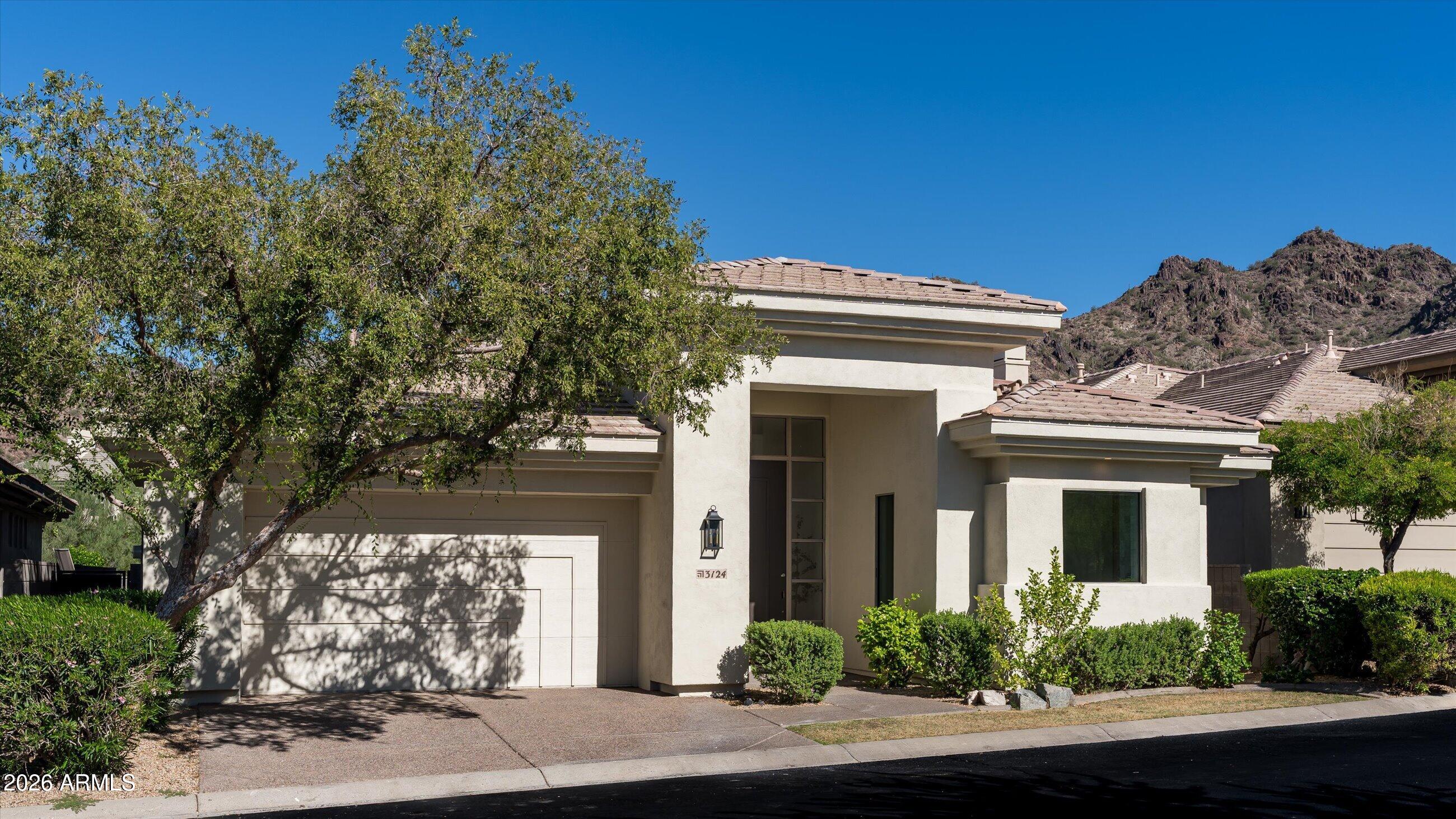 3124 E SQUAW PEAK Circle