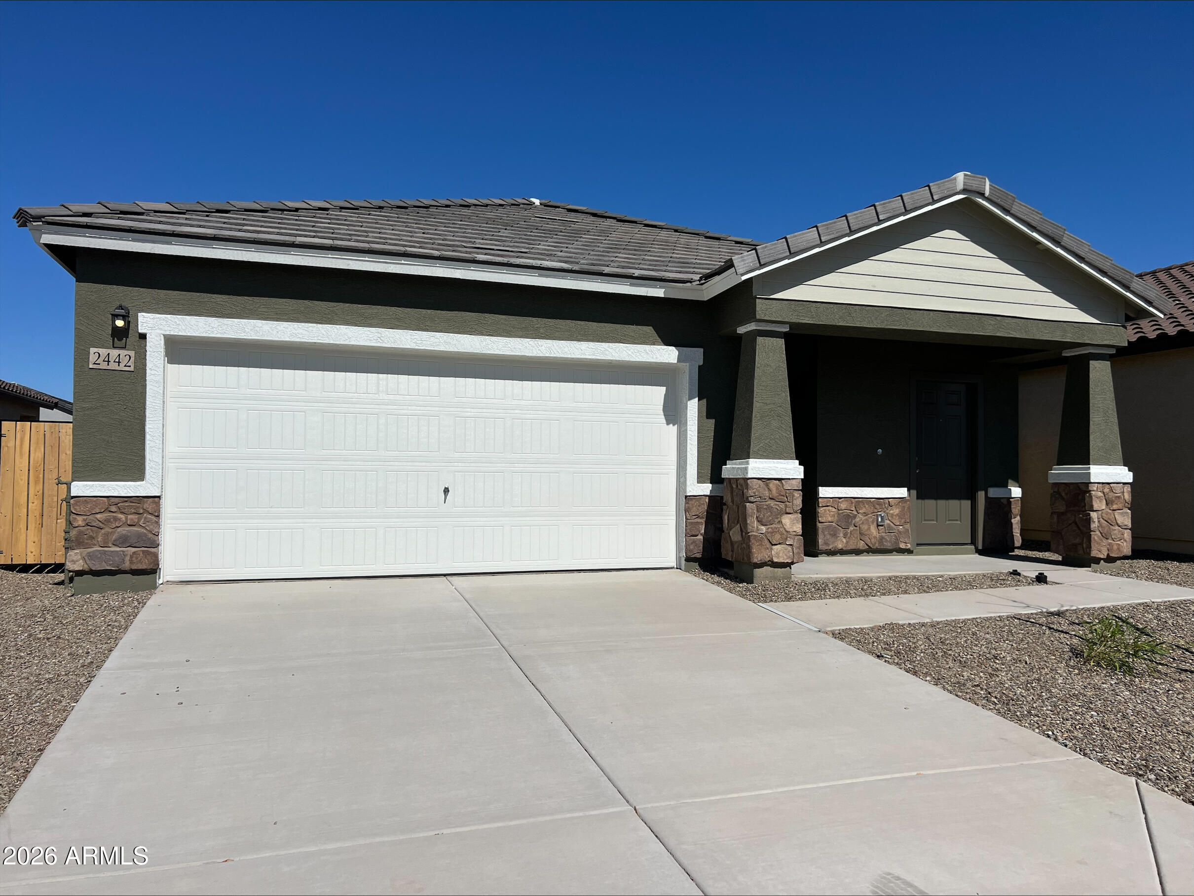 2442 E EQUINE Drive