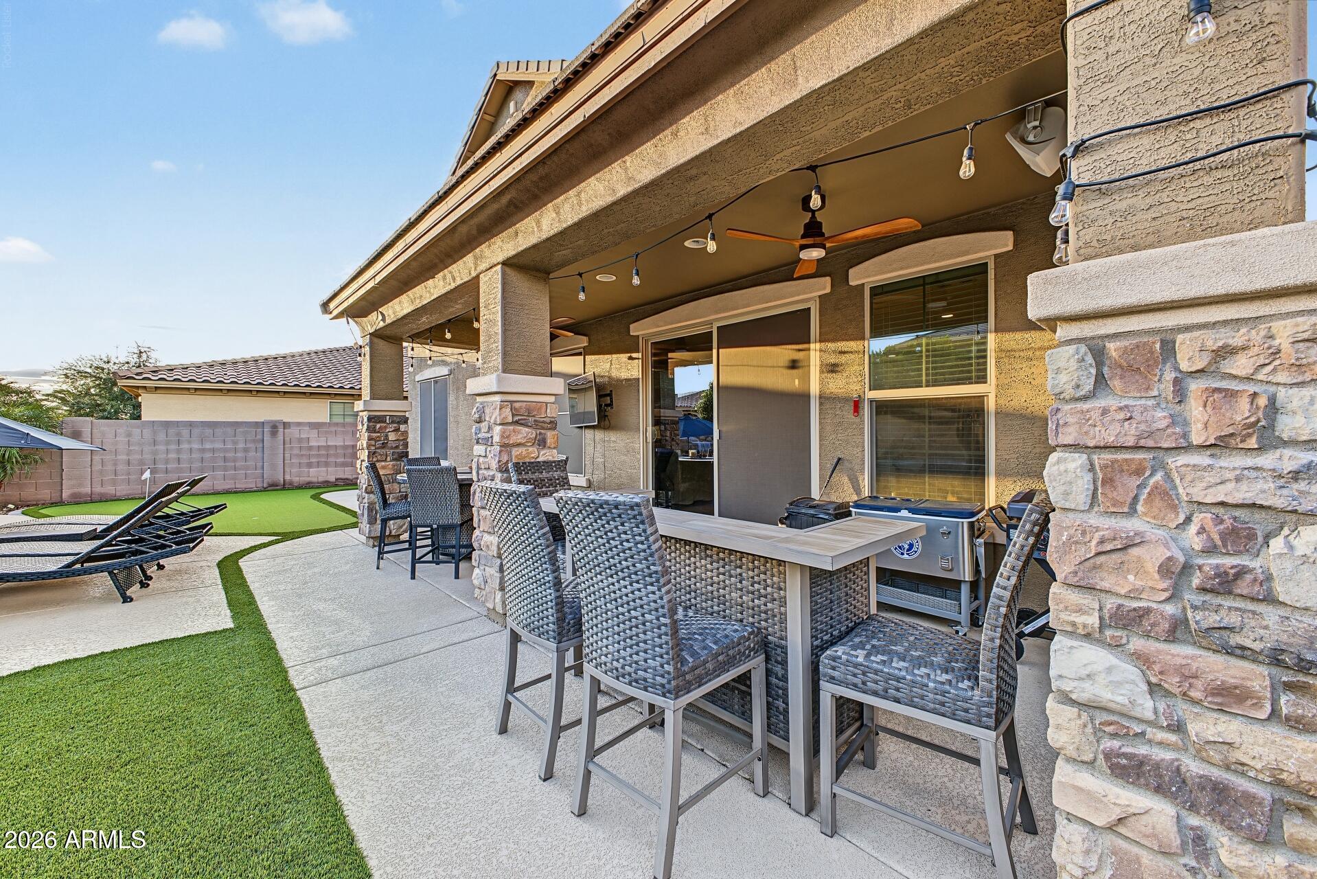 2877 E ISAIAH Avenue