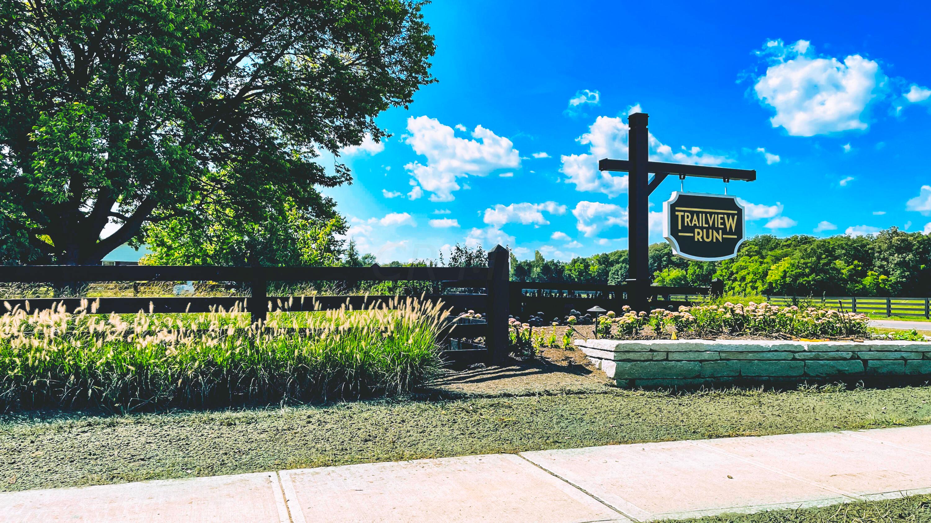 1269 Kinghorn Circle W