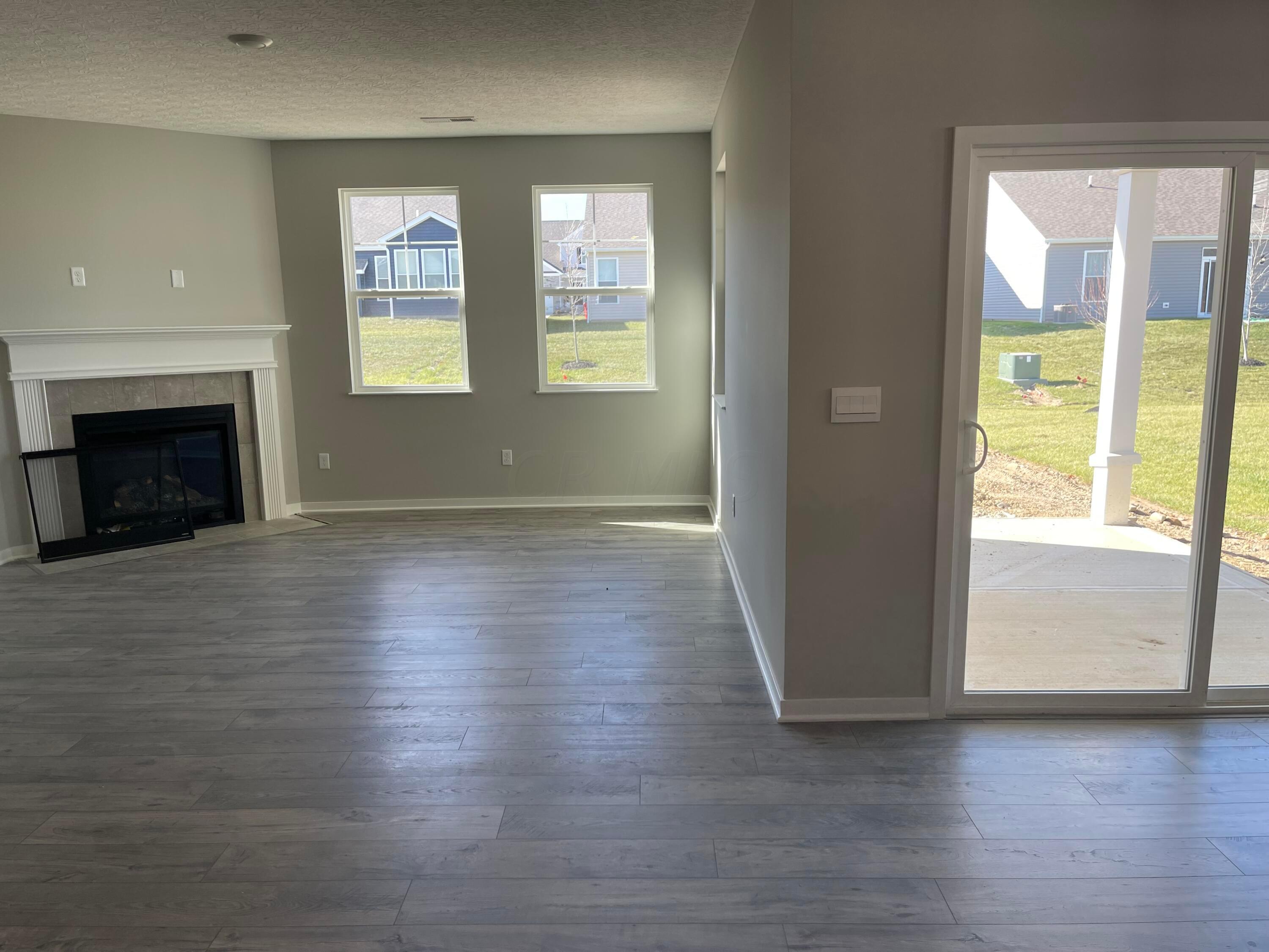 1269 Kinghorn Circle W