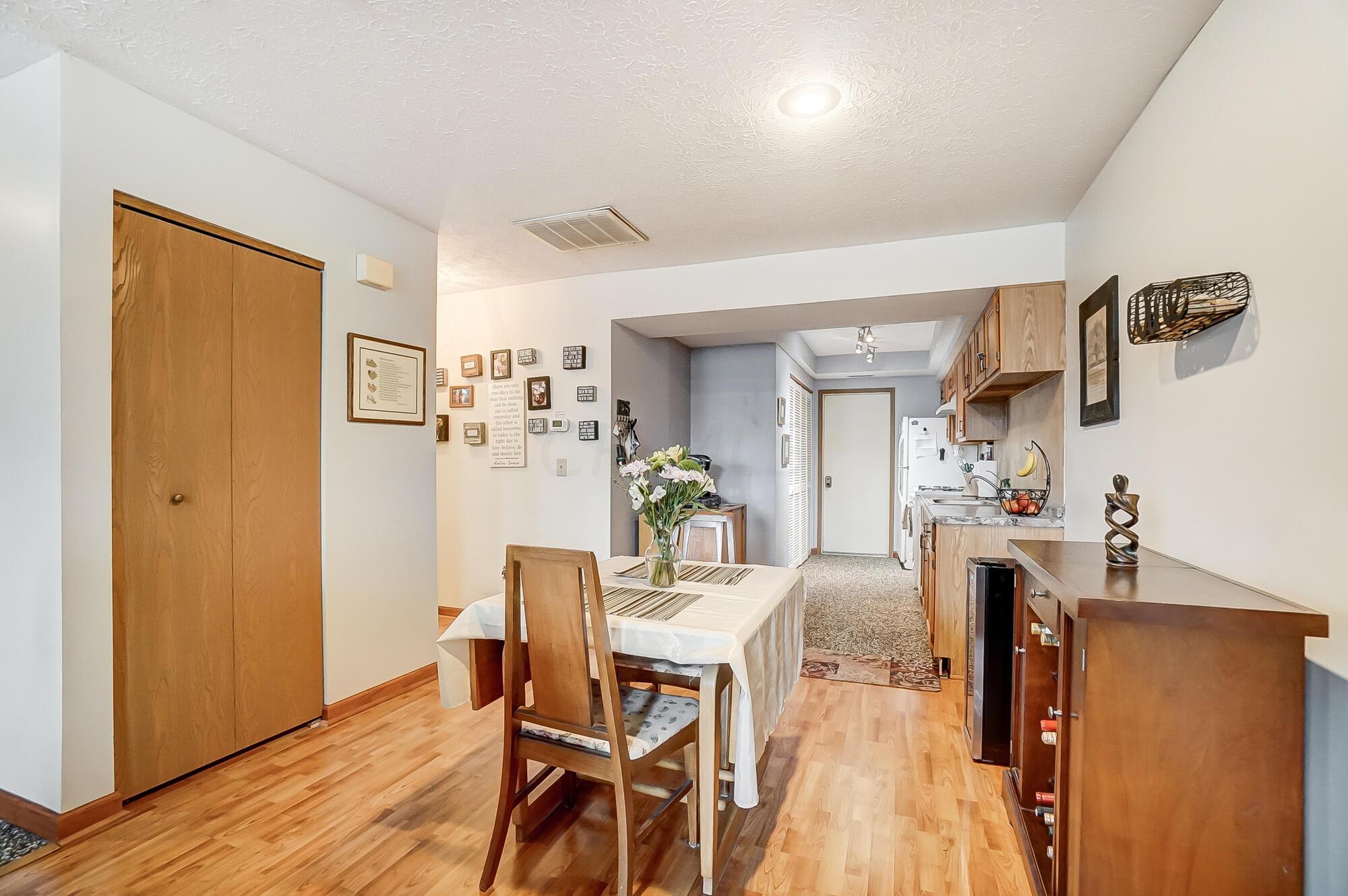 2466 Hooverside Lane