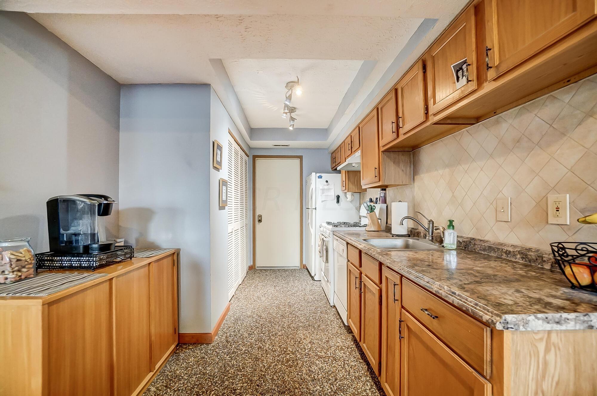 2466 Hooverside Lane