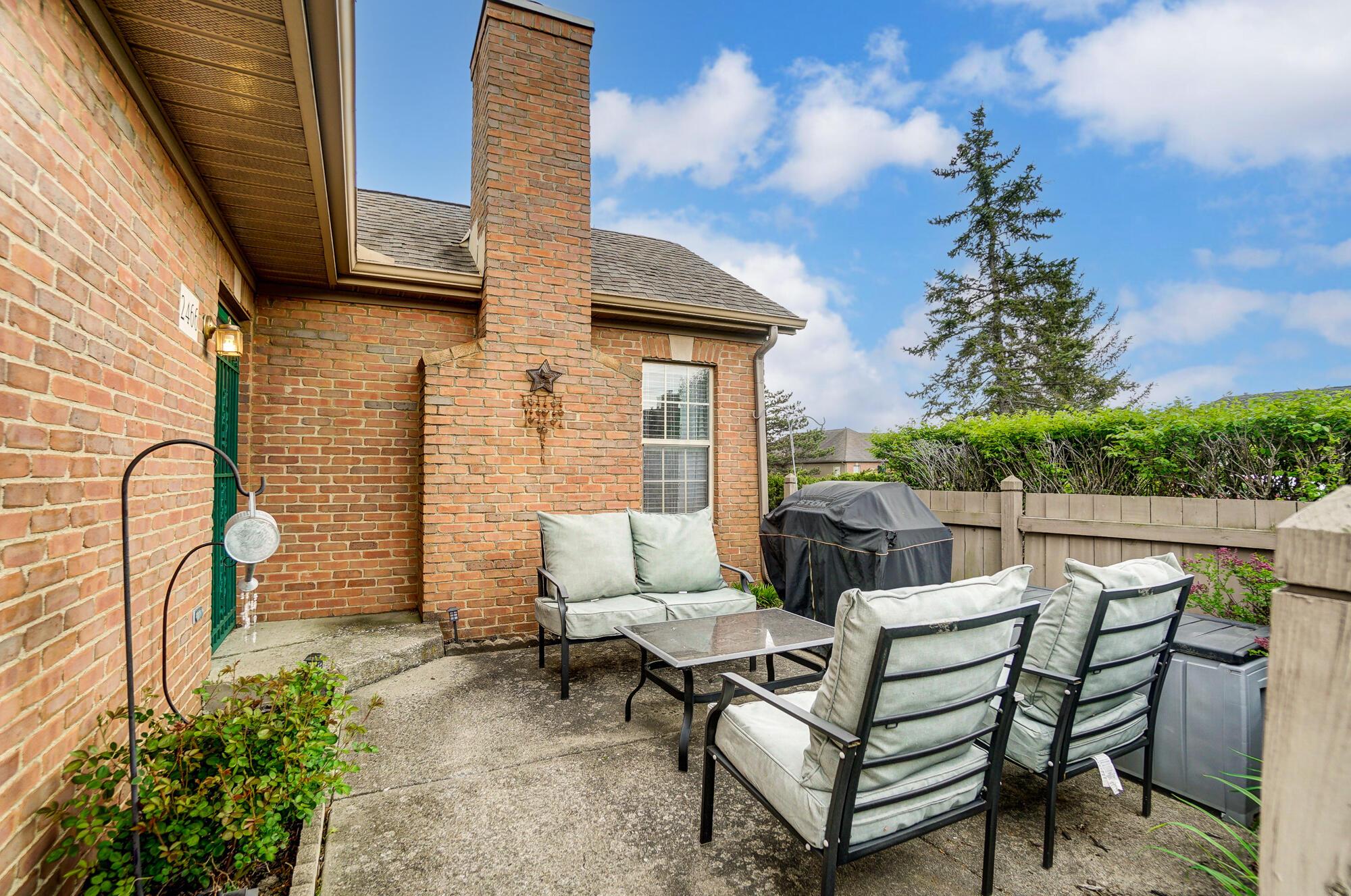 2466 Hooverside Lane