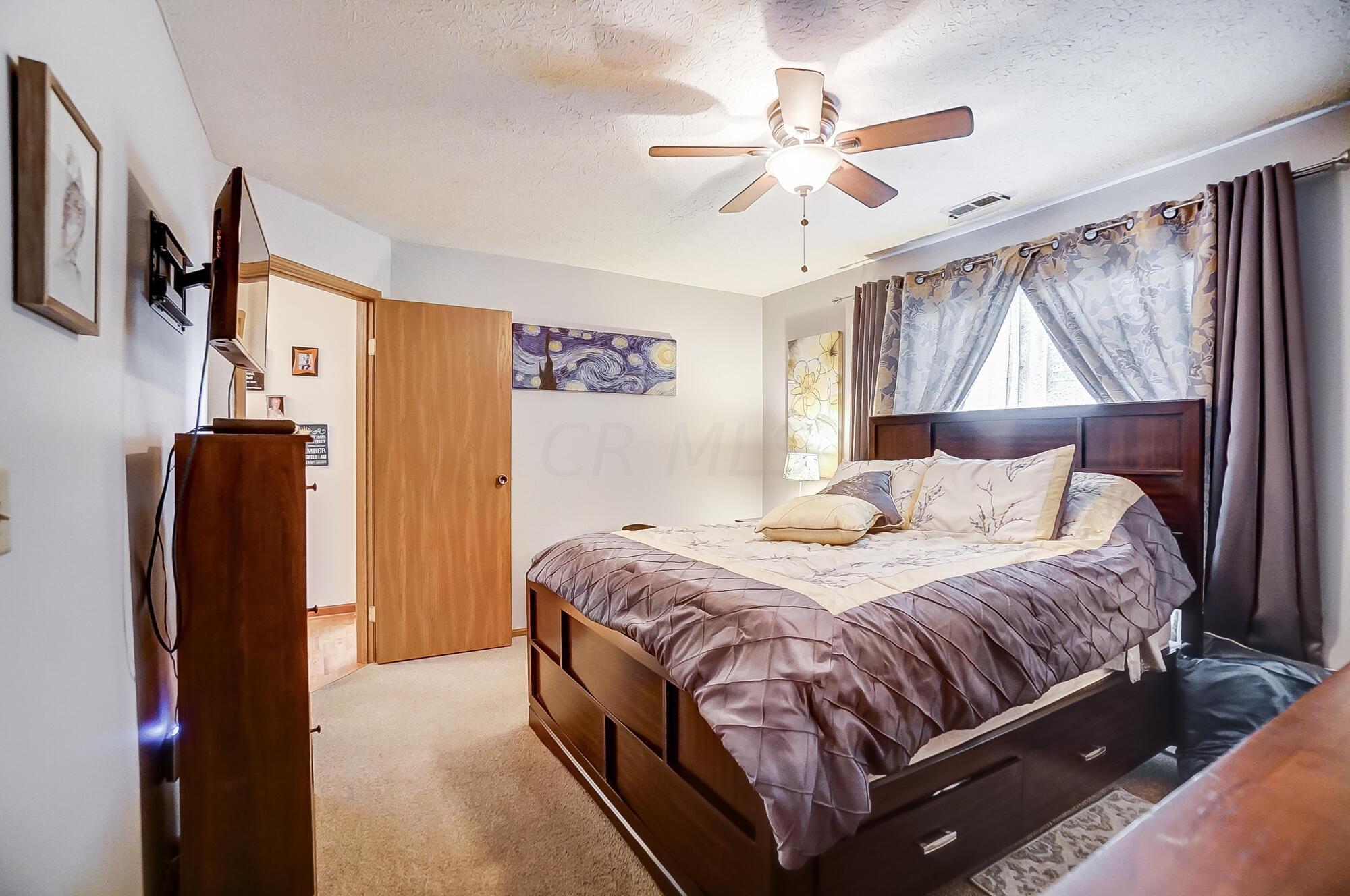 2466 Hooverside Lane