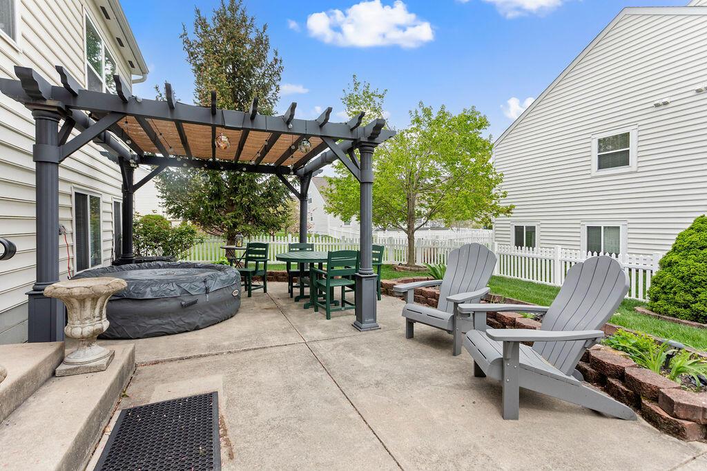 1332 Delcastle Loop