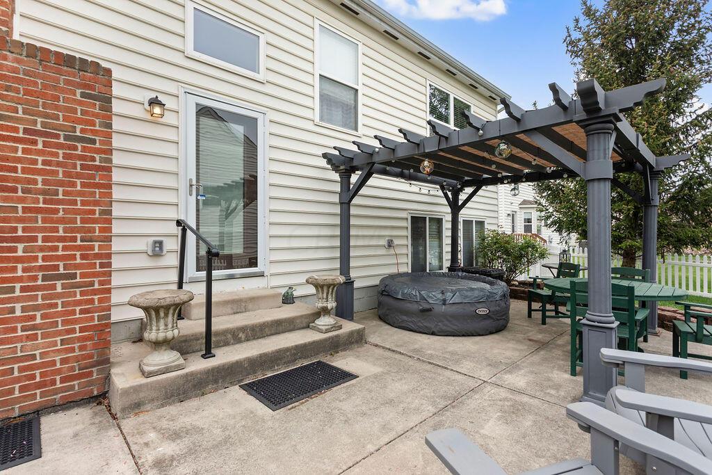1332 Delcastle Loop