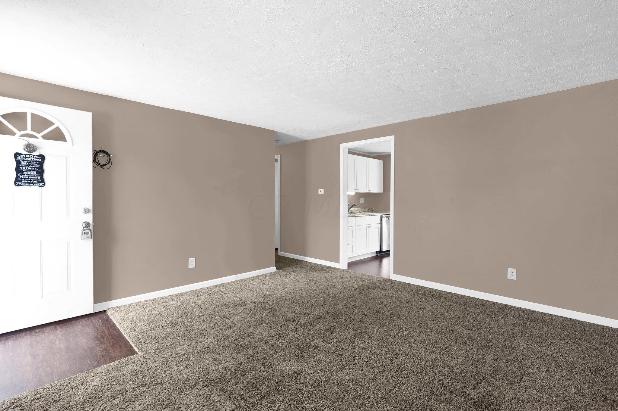 3649 Hollowwood Avenue