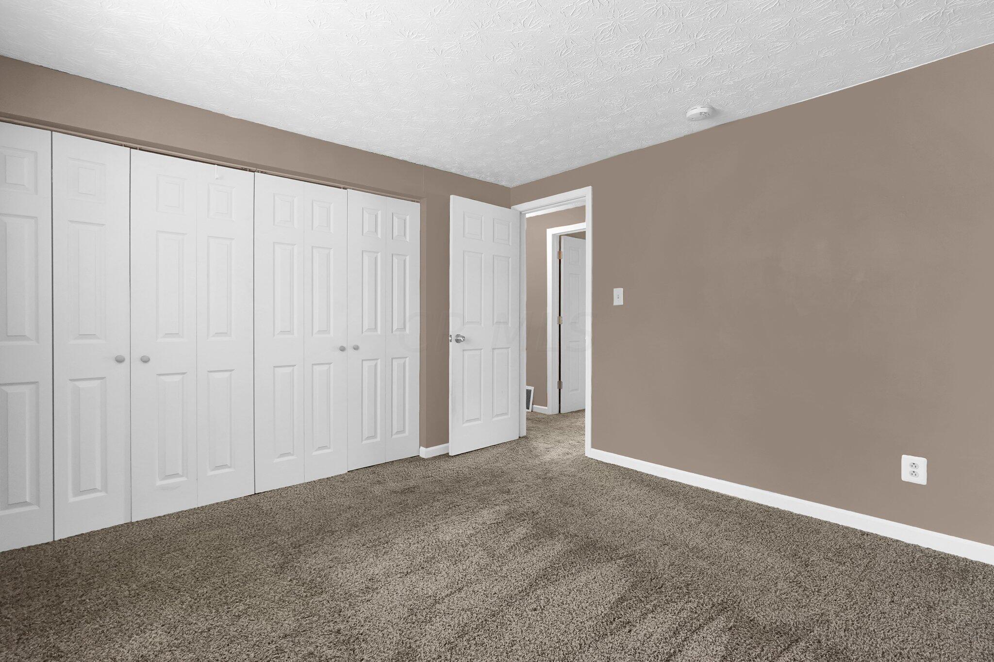 3649 Hollowwood Avenue