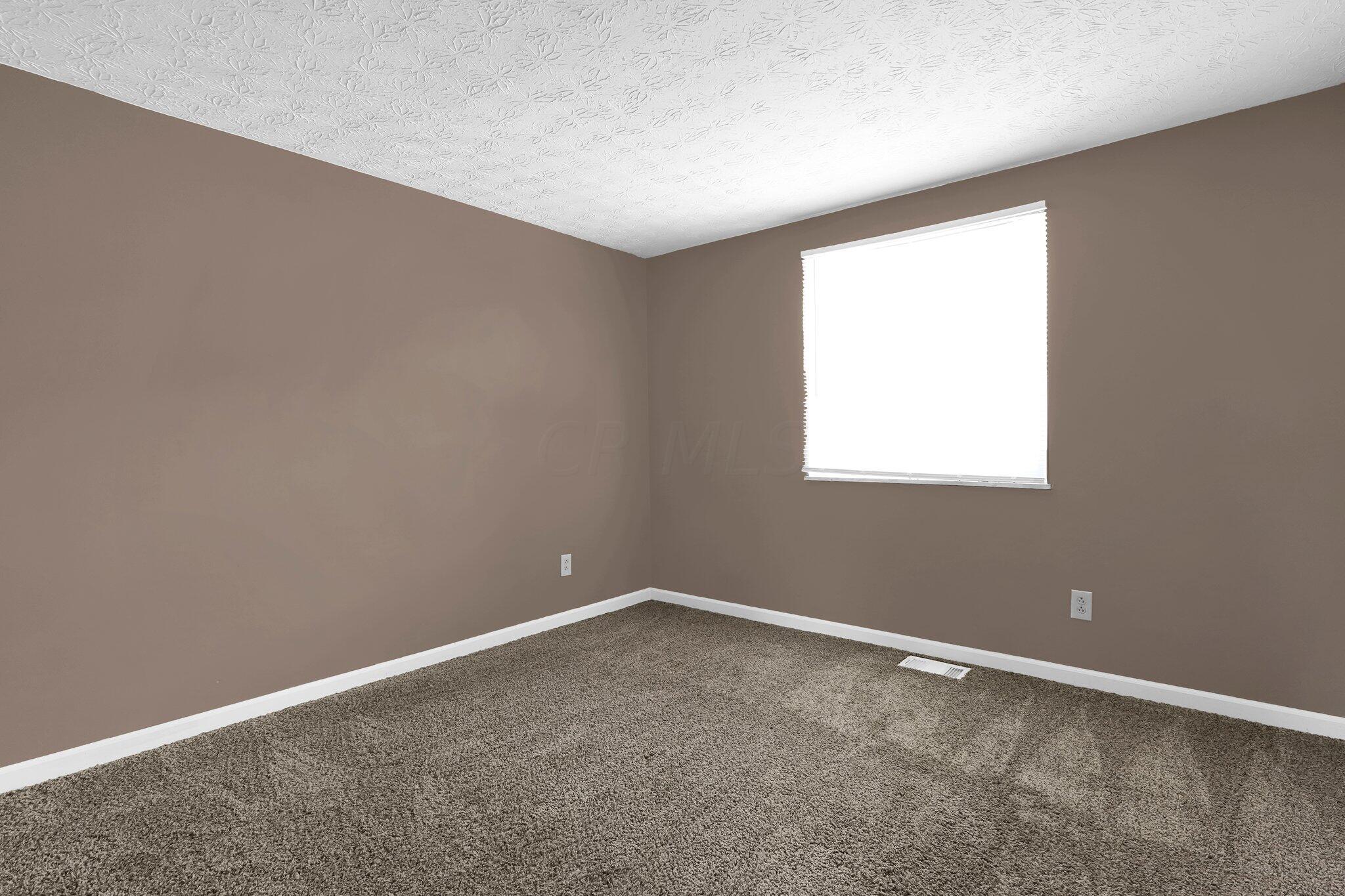 3649 Hollowwood Avenue