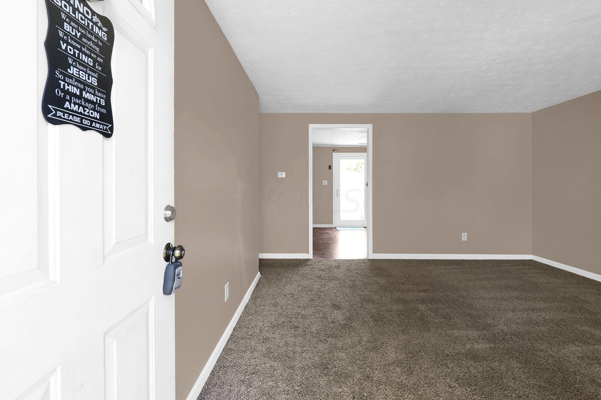 3649 Hollowwood Avenue