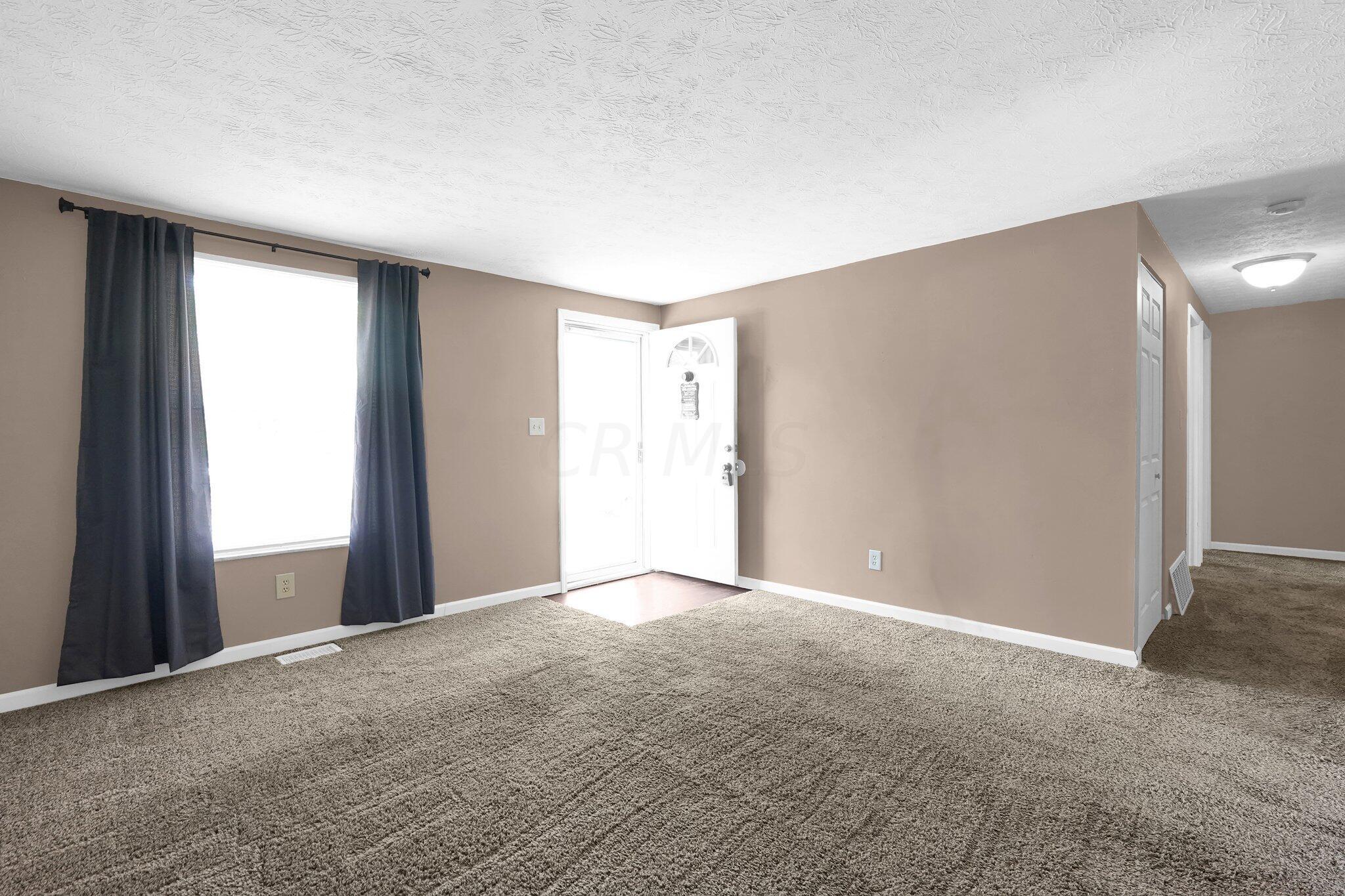 3649 Hollowwood Avenue