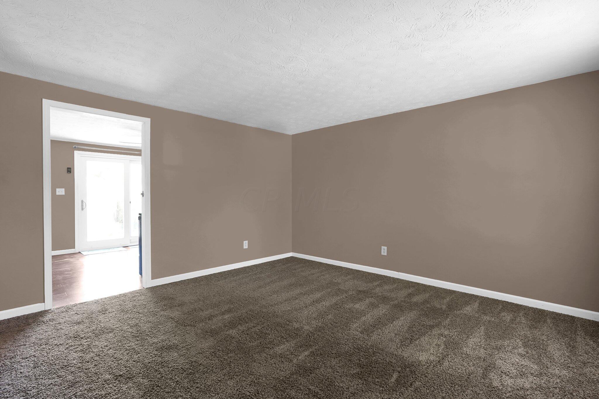 3649 Hollowwood Avenue