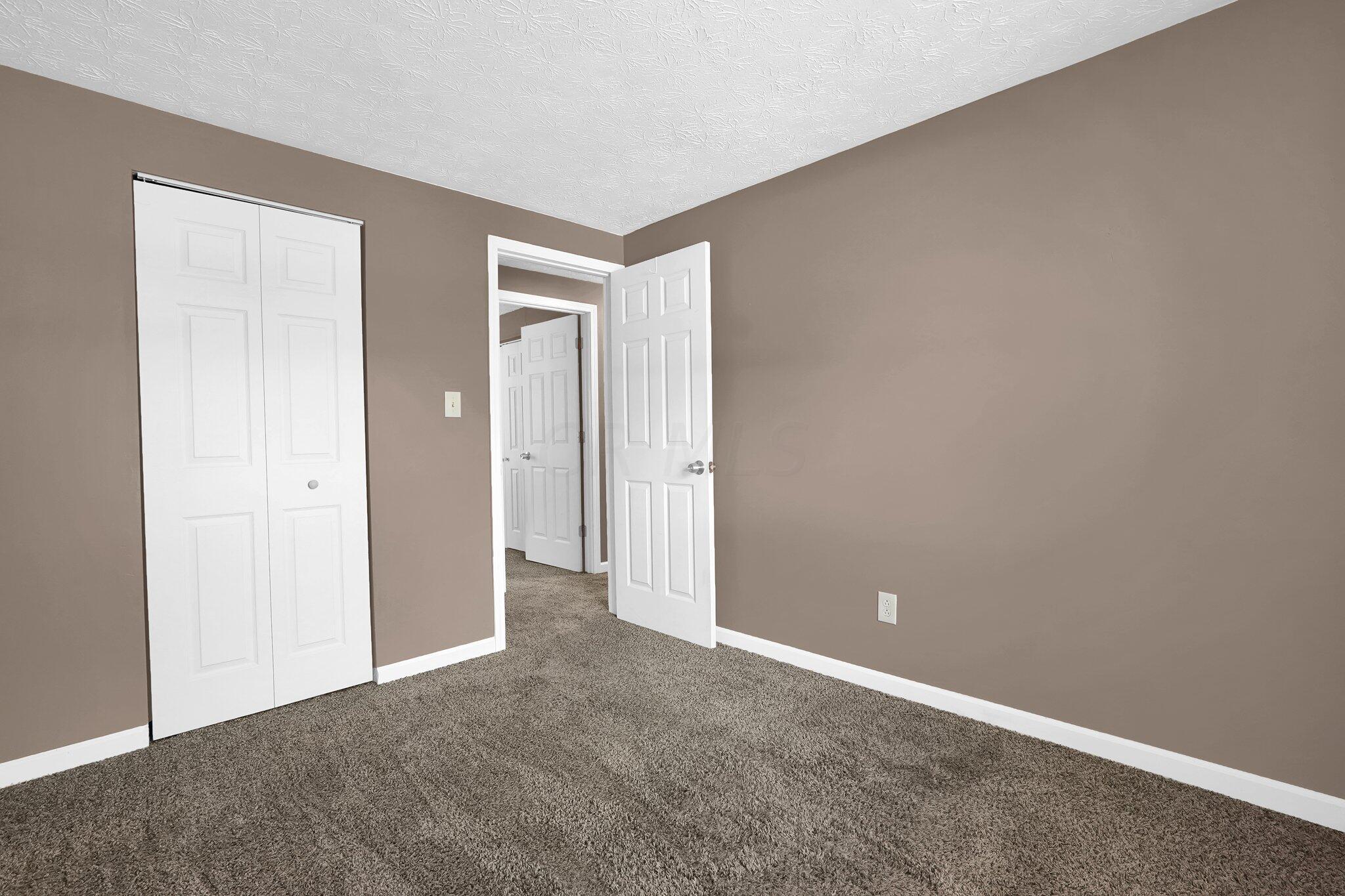 3649 Hollowwood Avenue