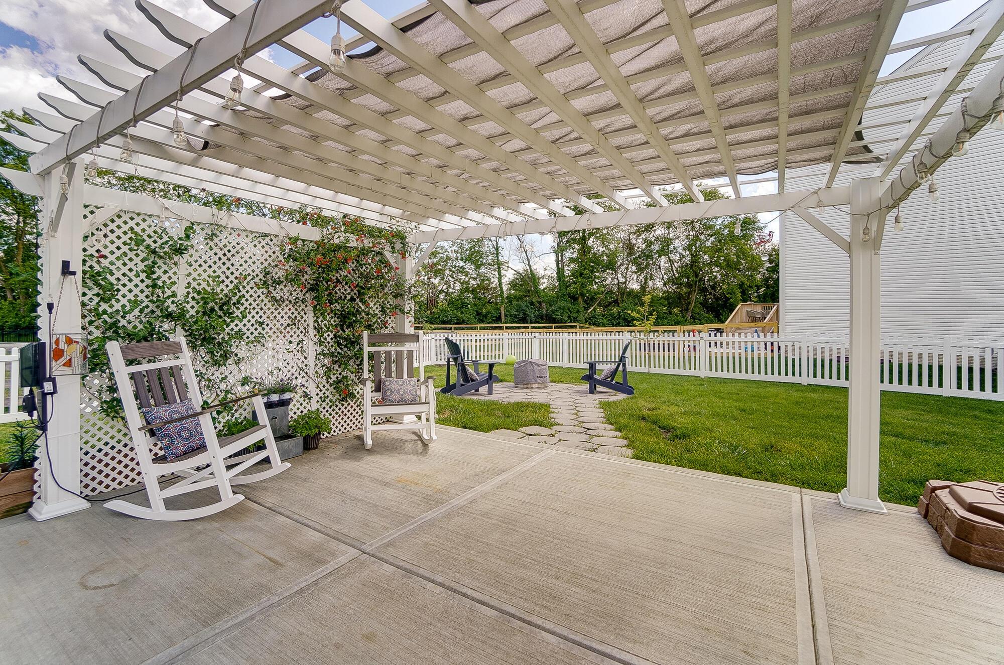 411 Oakland Hills Loop