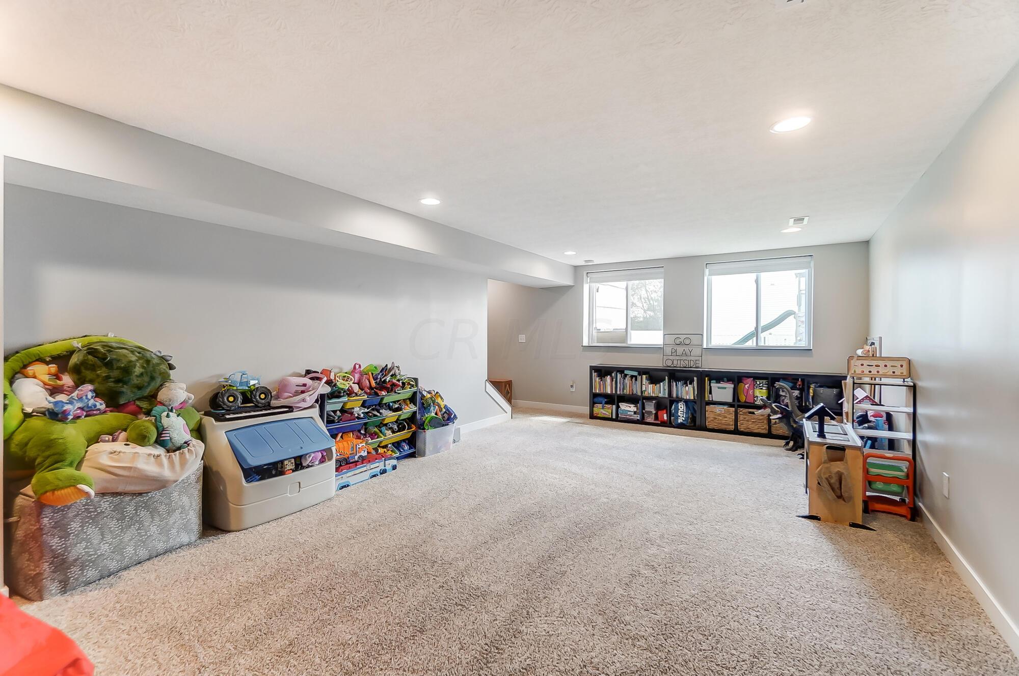 411 Oakland Hills Loop