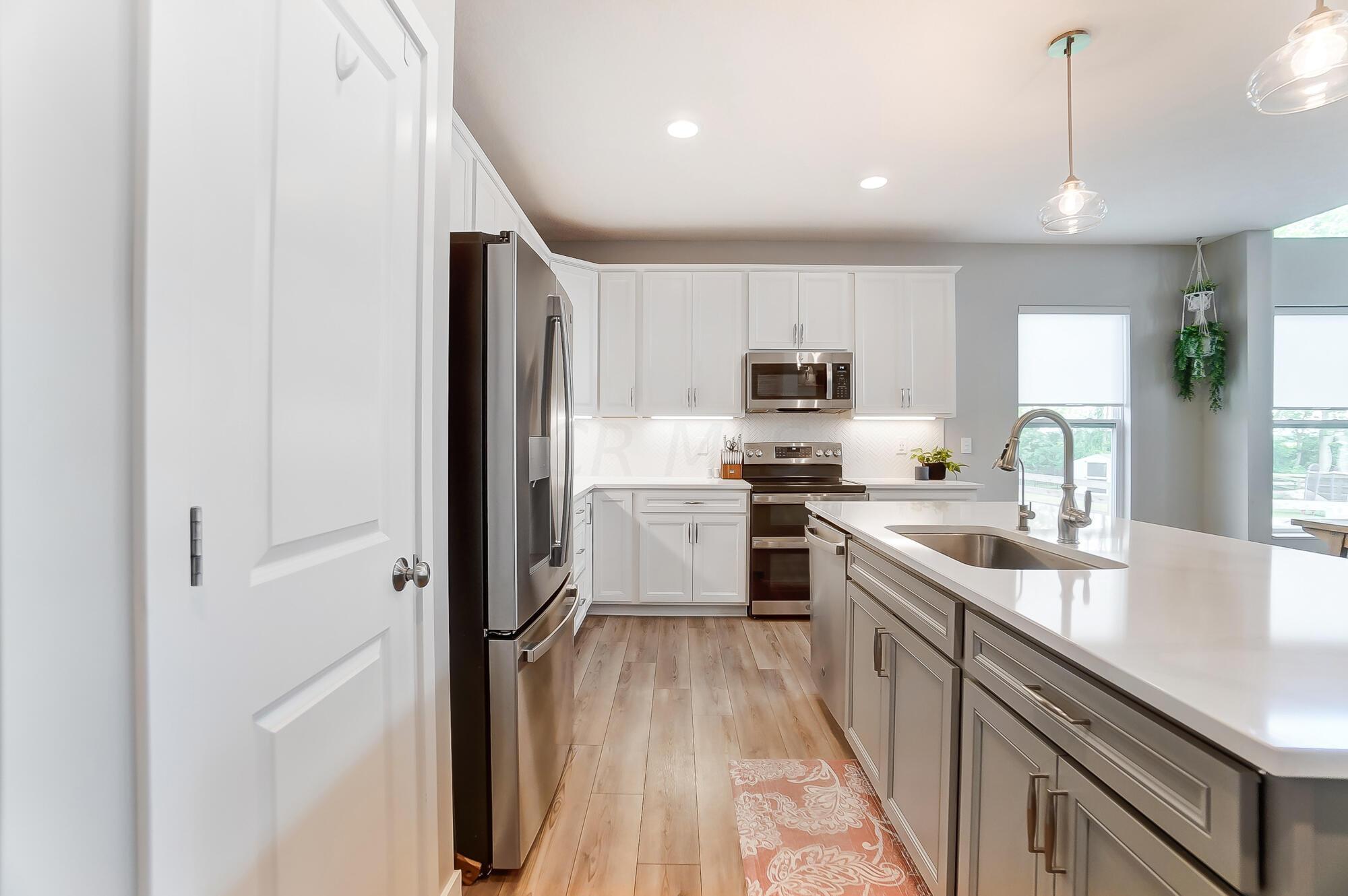 411 Oakland Hills Loop