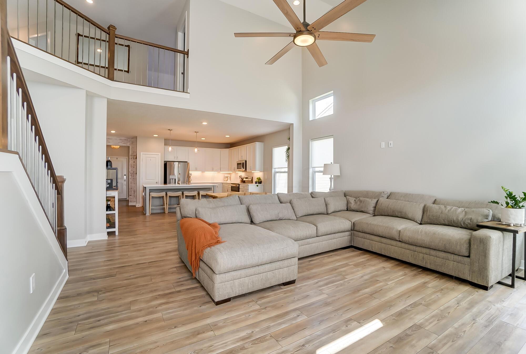 411 Oakland Hills Loop
