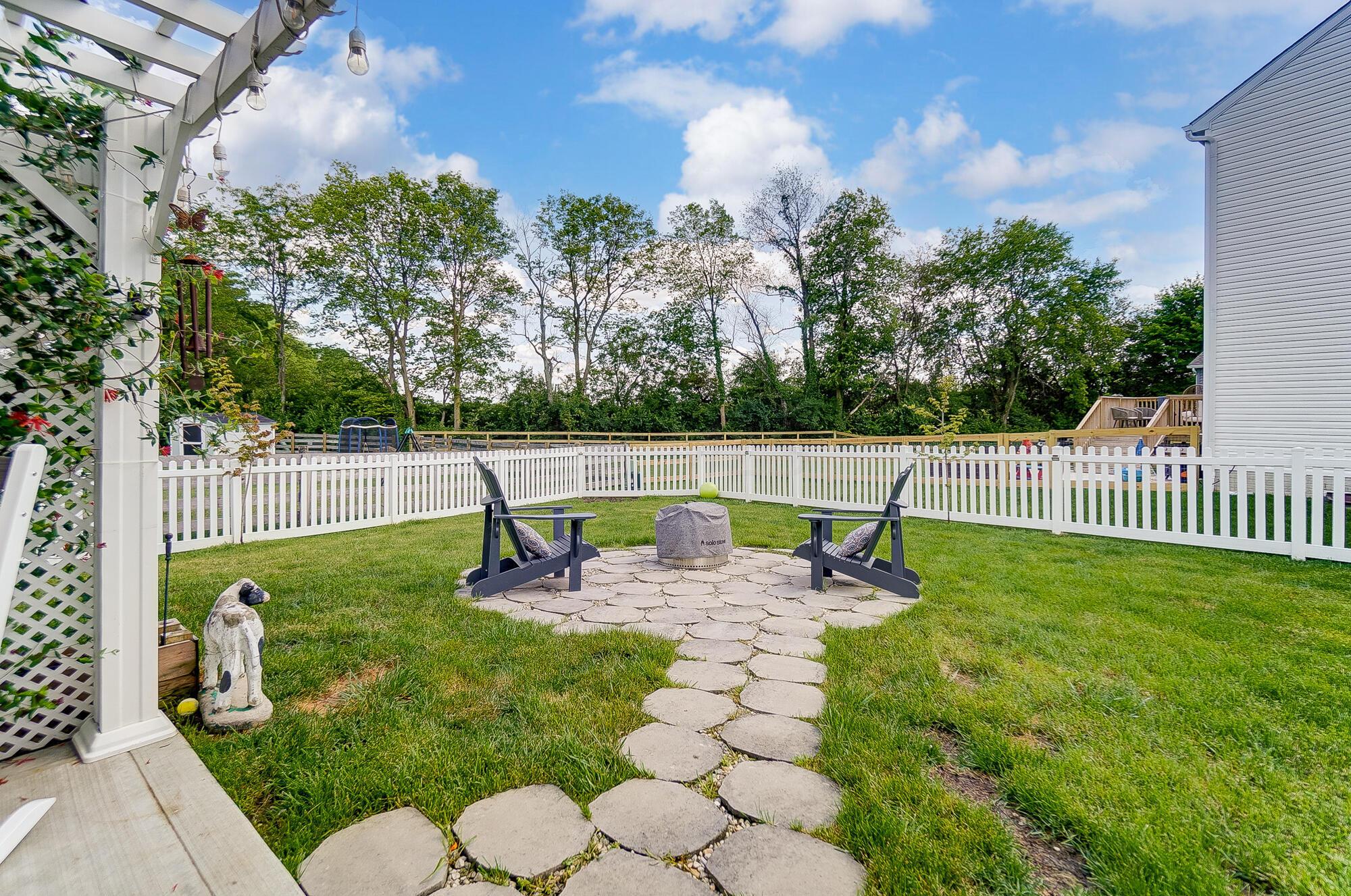 411 Oakland Hills Loop