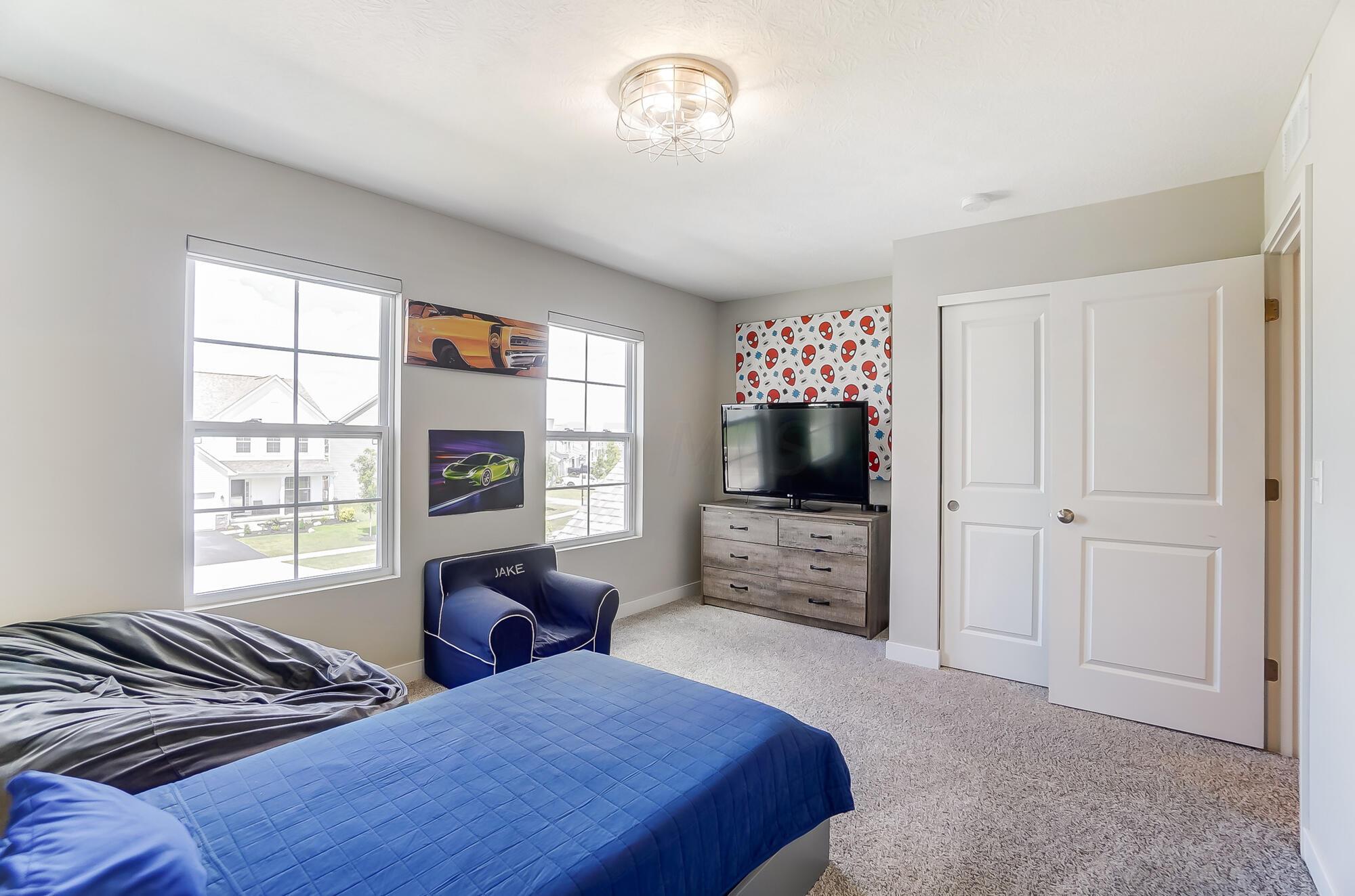 411 Oakland Hills Loop