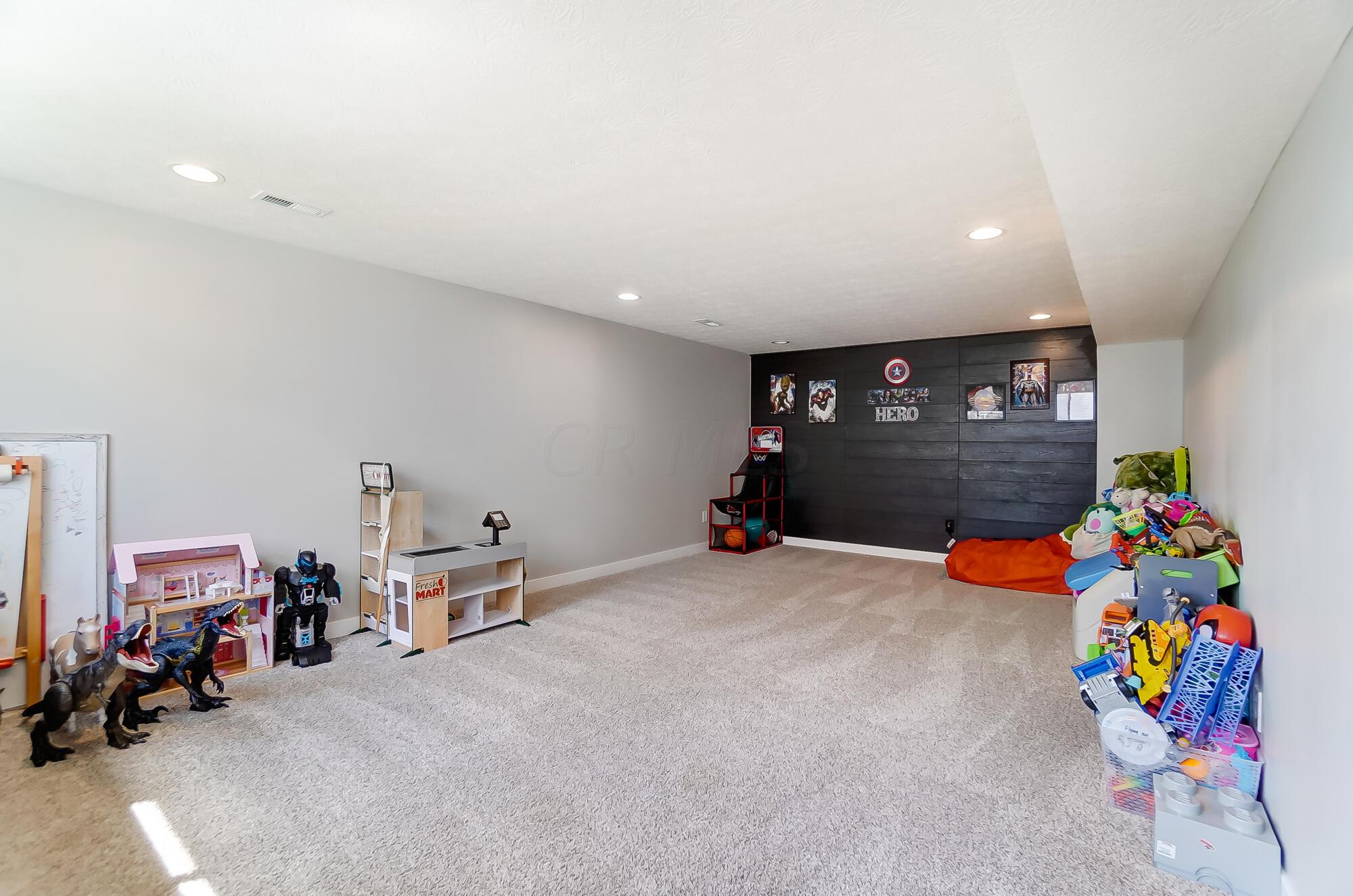 411 Oakland Hills Loop