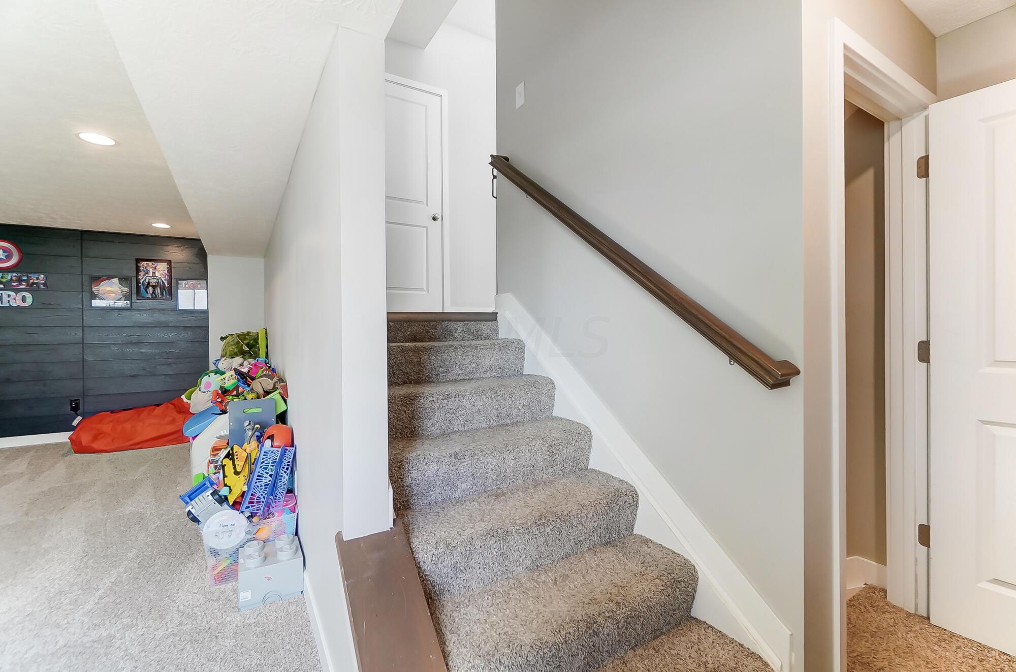 411 Oakland Hills Loop