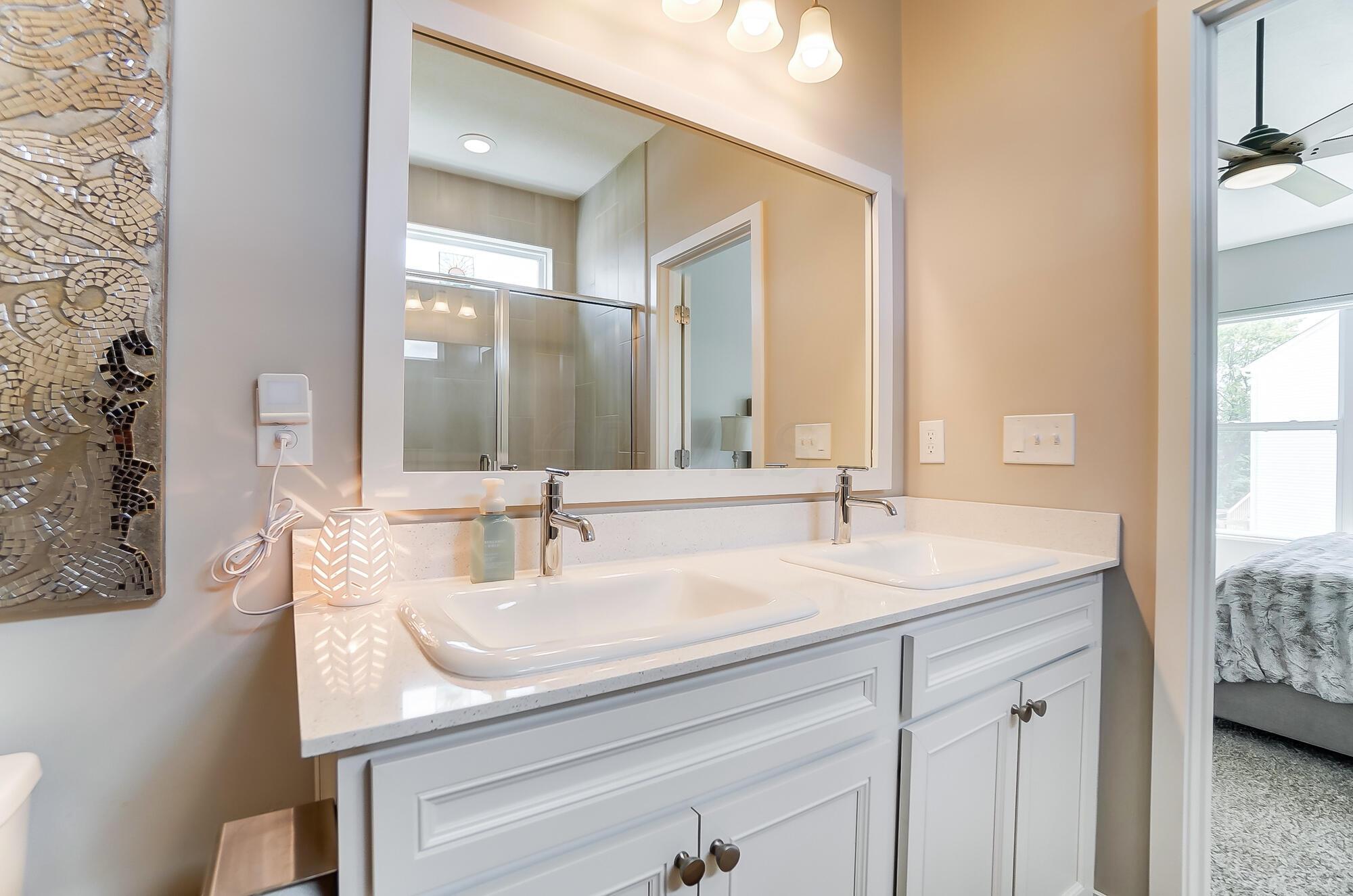 411 Oakland Hills Loop