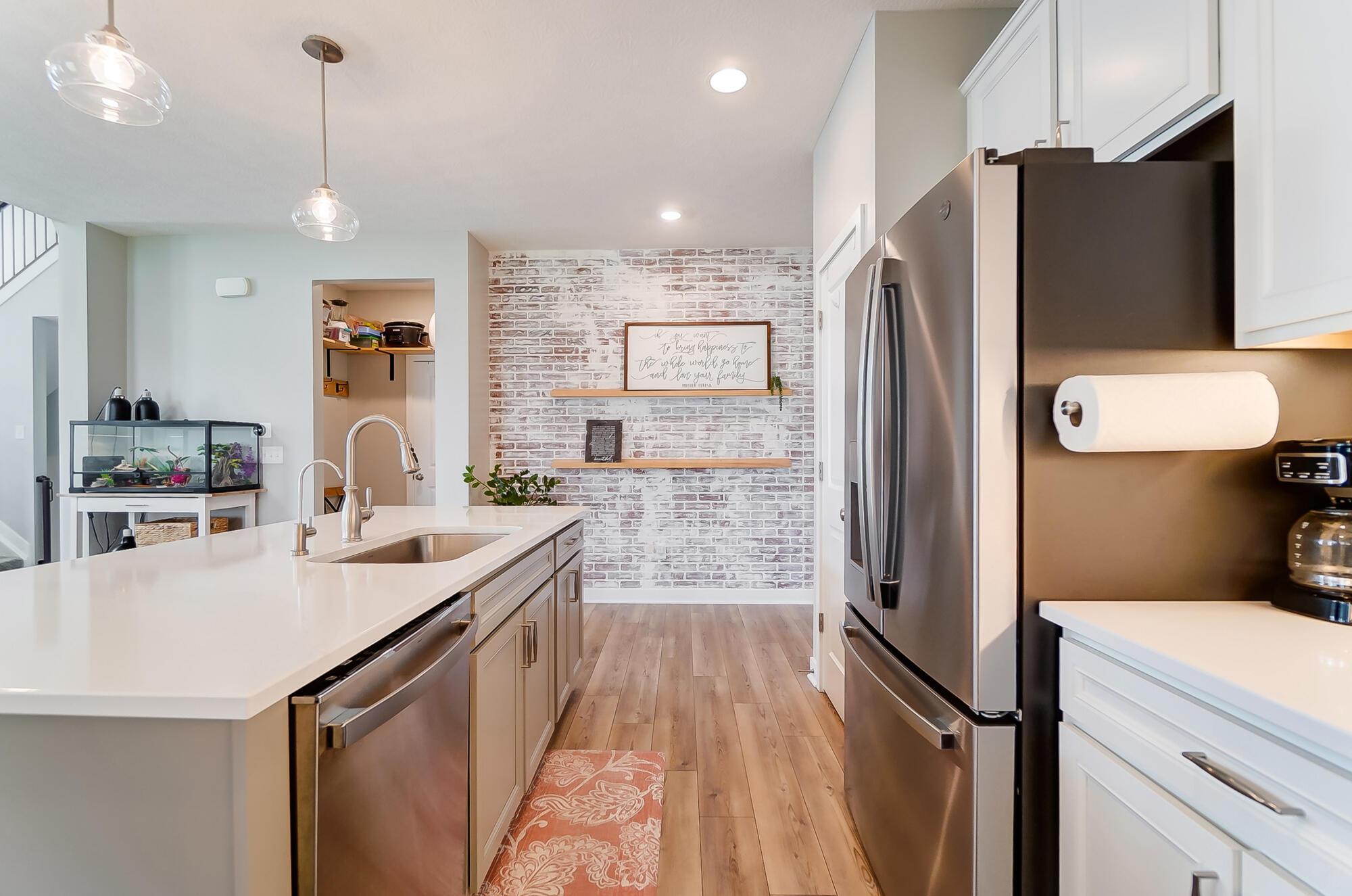 411 Oakland Hills Loop