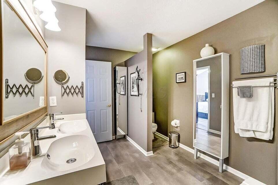 4940 Nordley Village