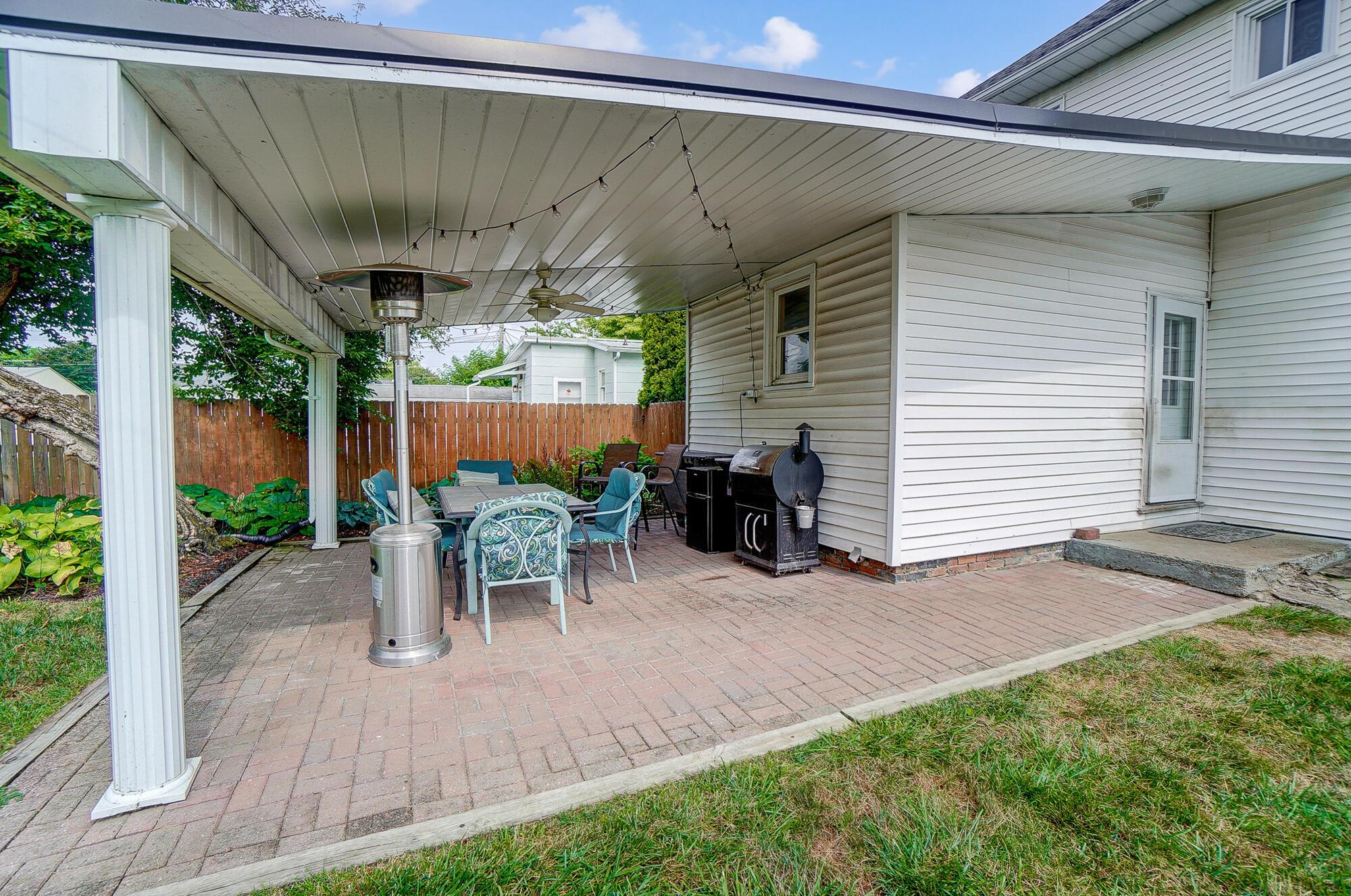 525 E Franklin Street