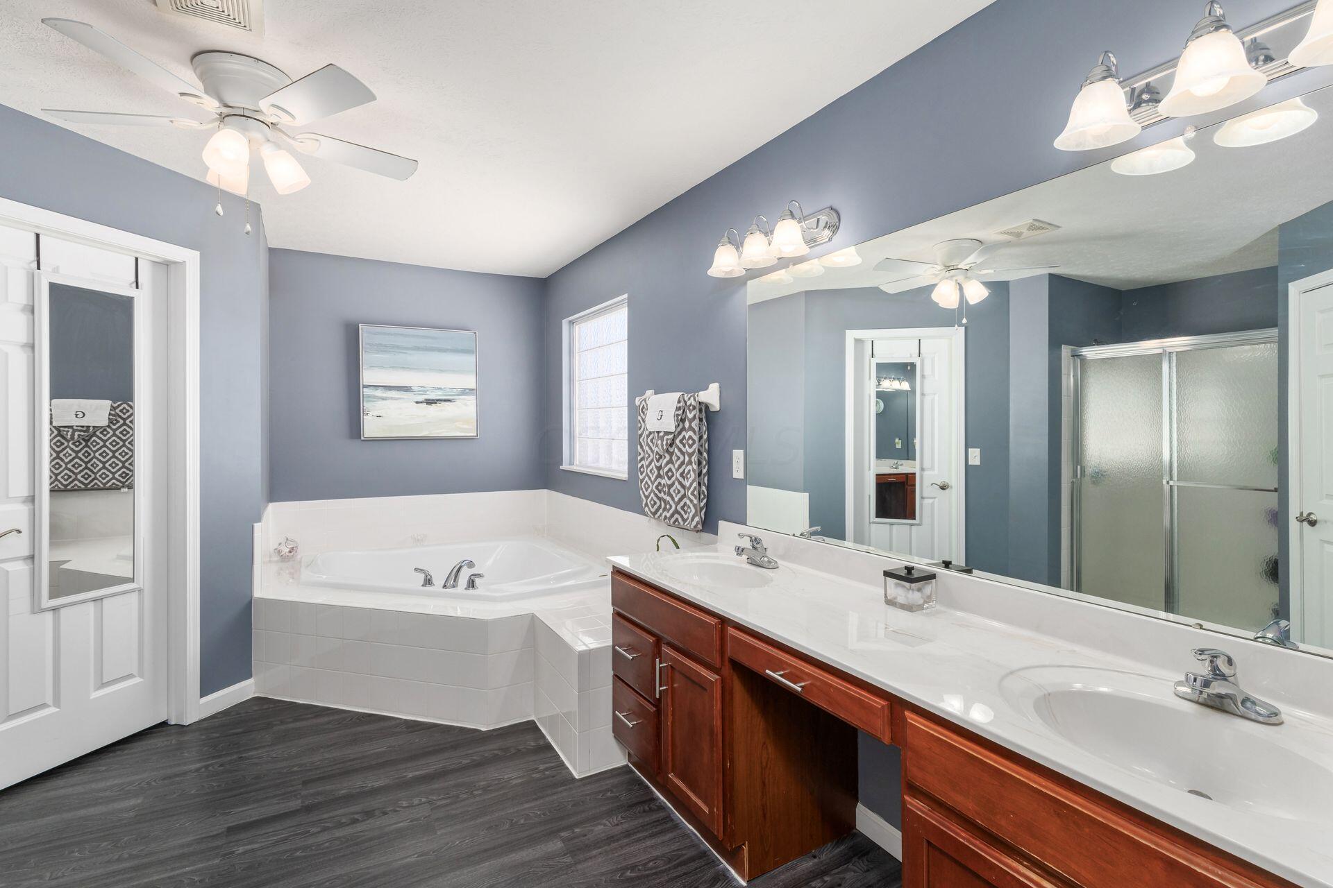 7894 Waggoner Run Drive