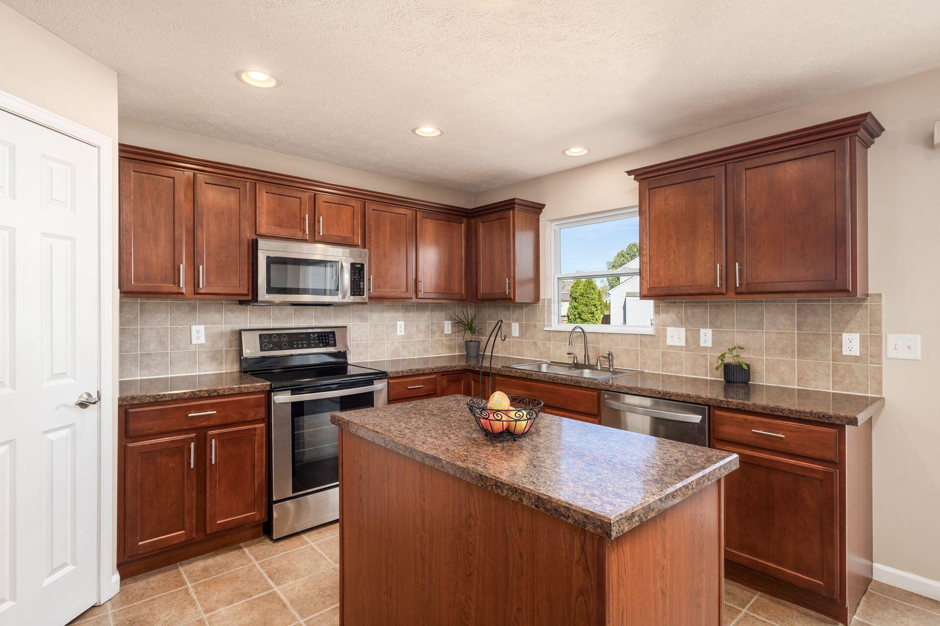 7894 Waggoner Run Drive