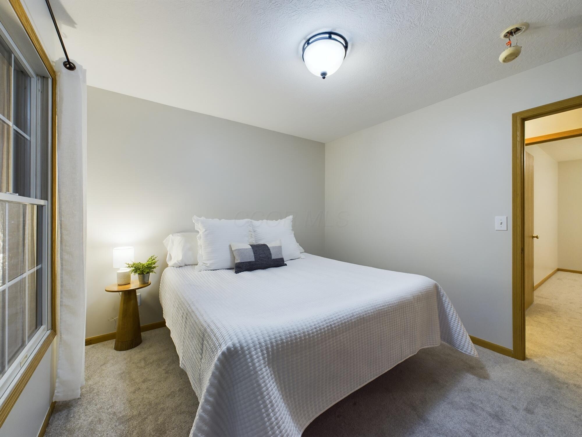 819 Corylus Drive SW